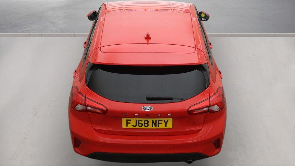 Ford Focus view 8