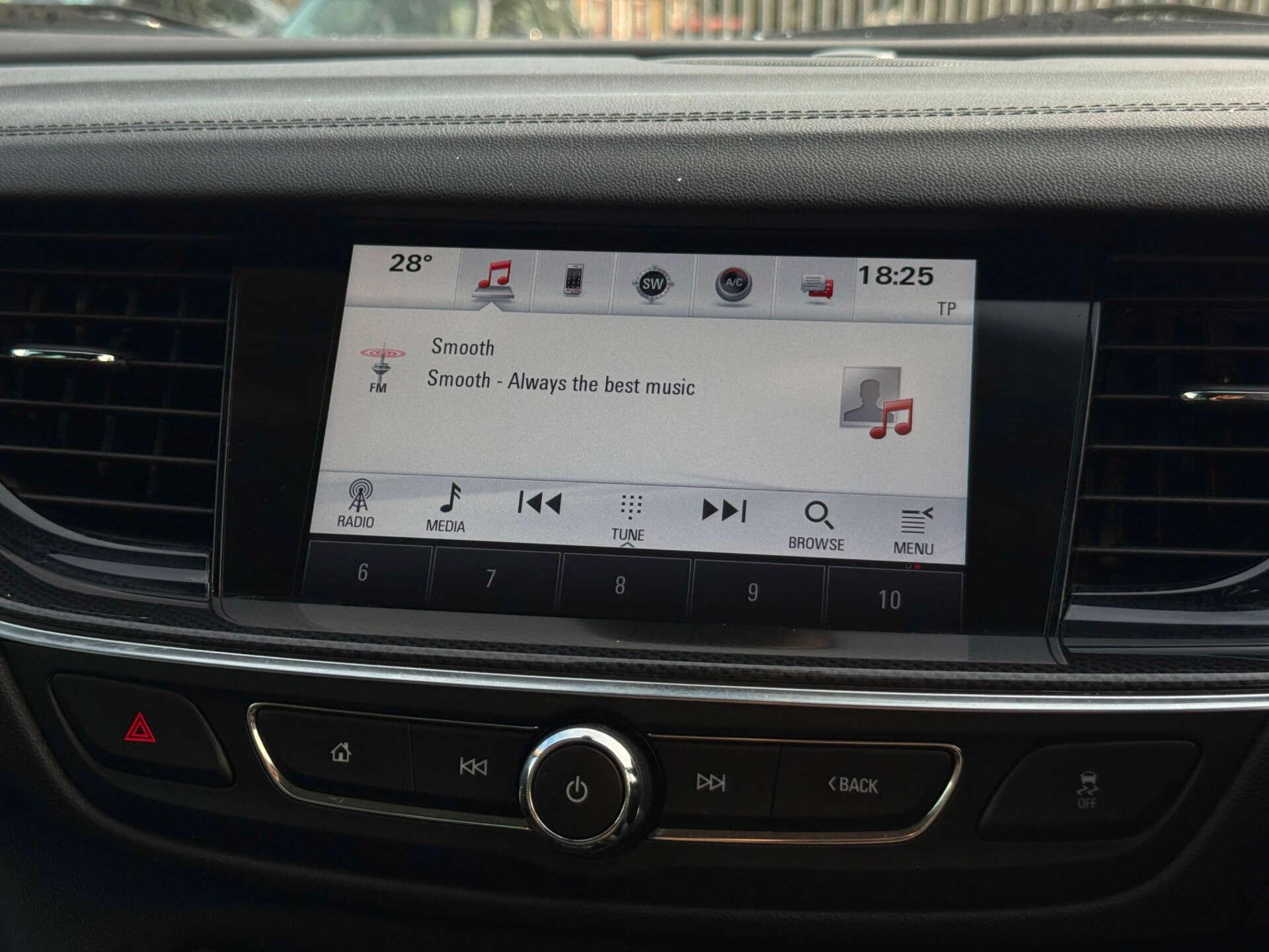 Vauxhall Insignia view 68