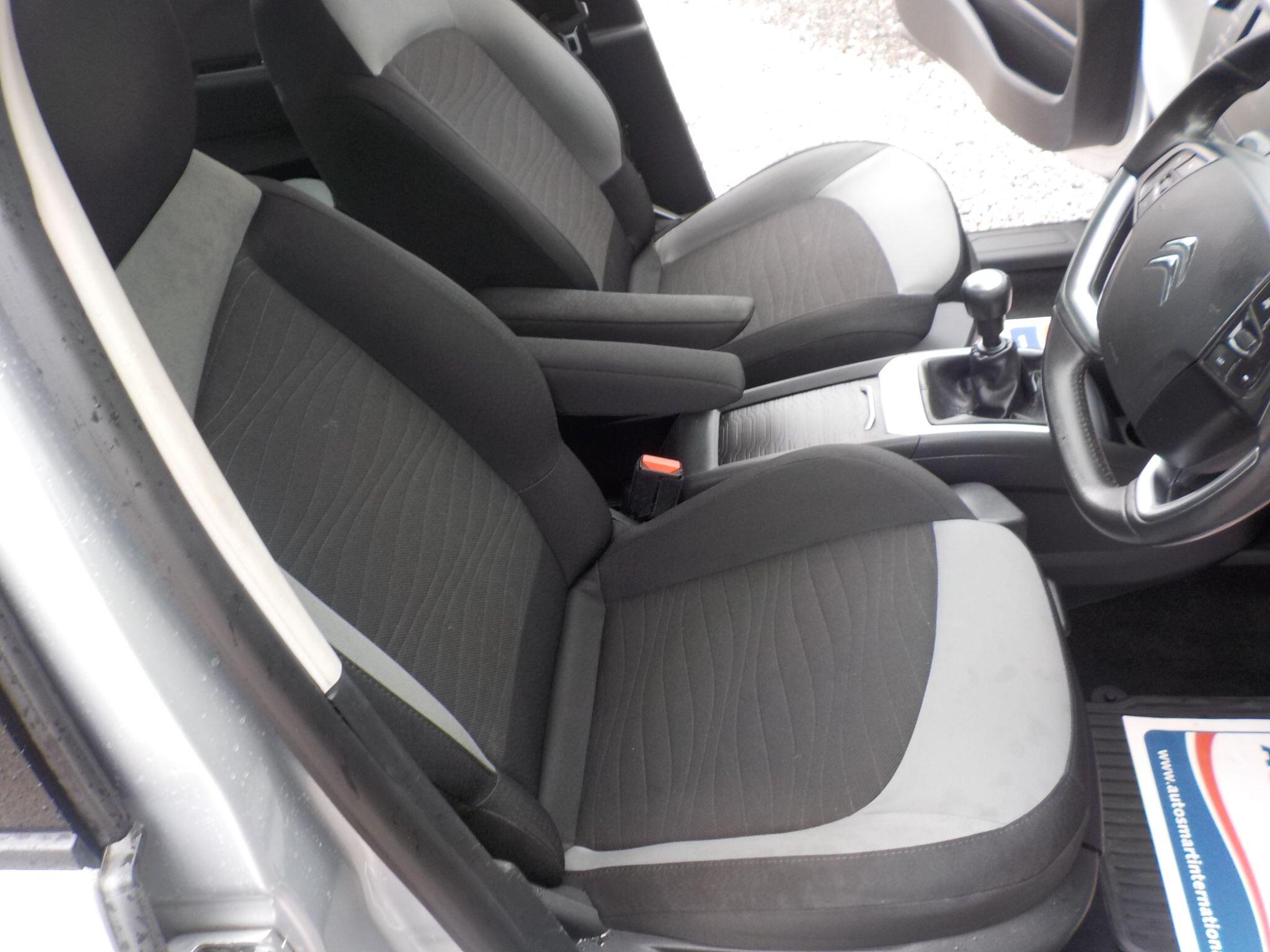 Citroen Grand C4 Picasso 1.6 e-HDi VTR+ Euro 5 (s/s) 5dr