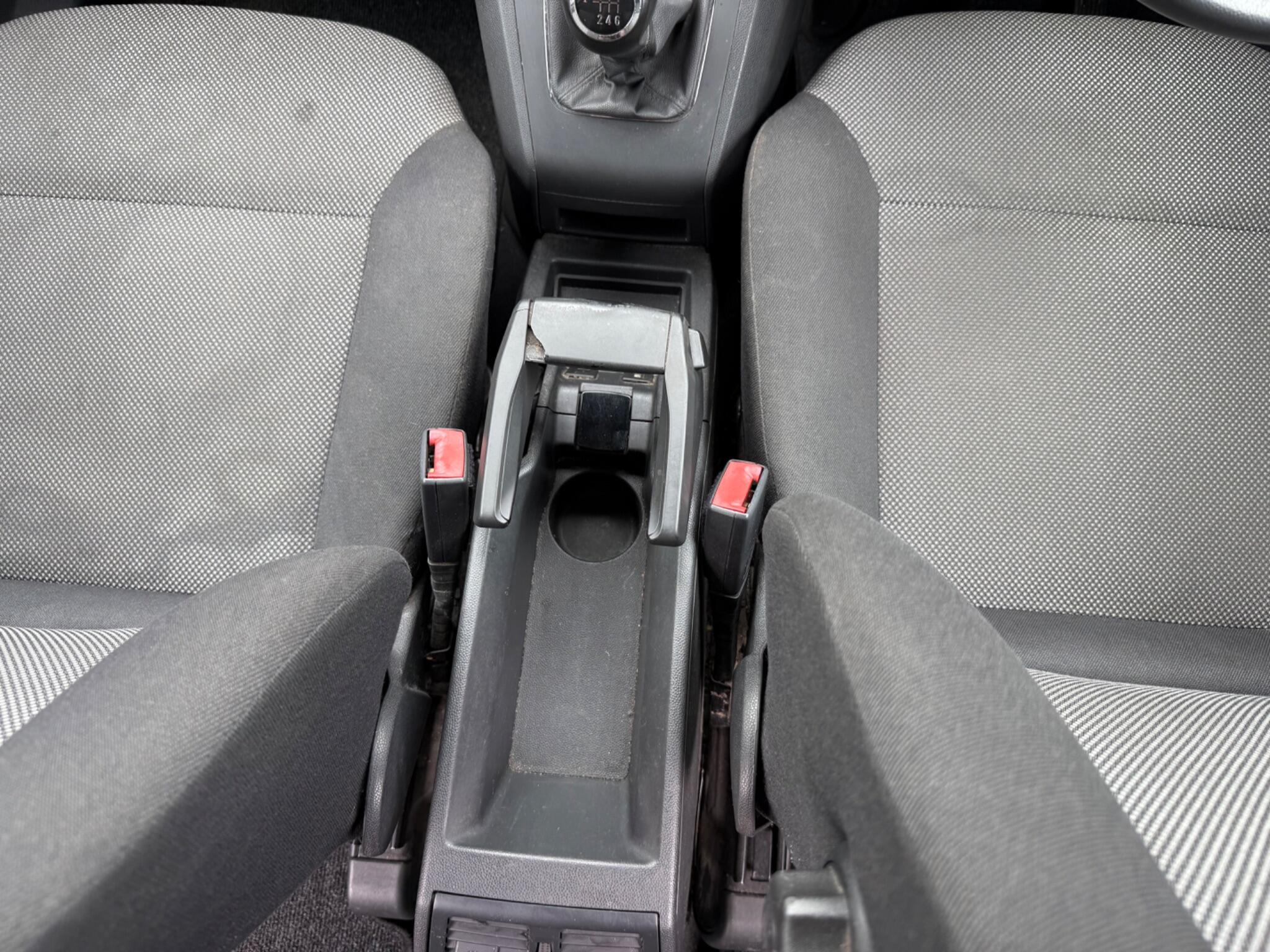 Vauxhall Zafira view 14