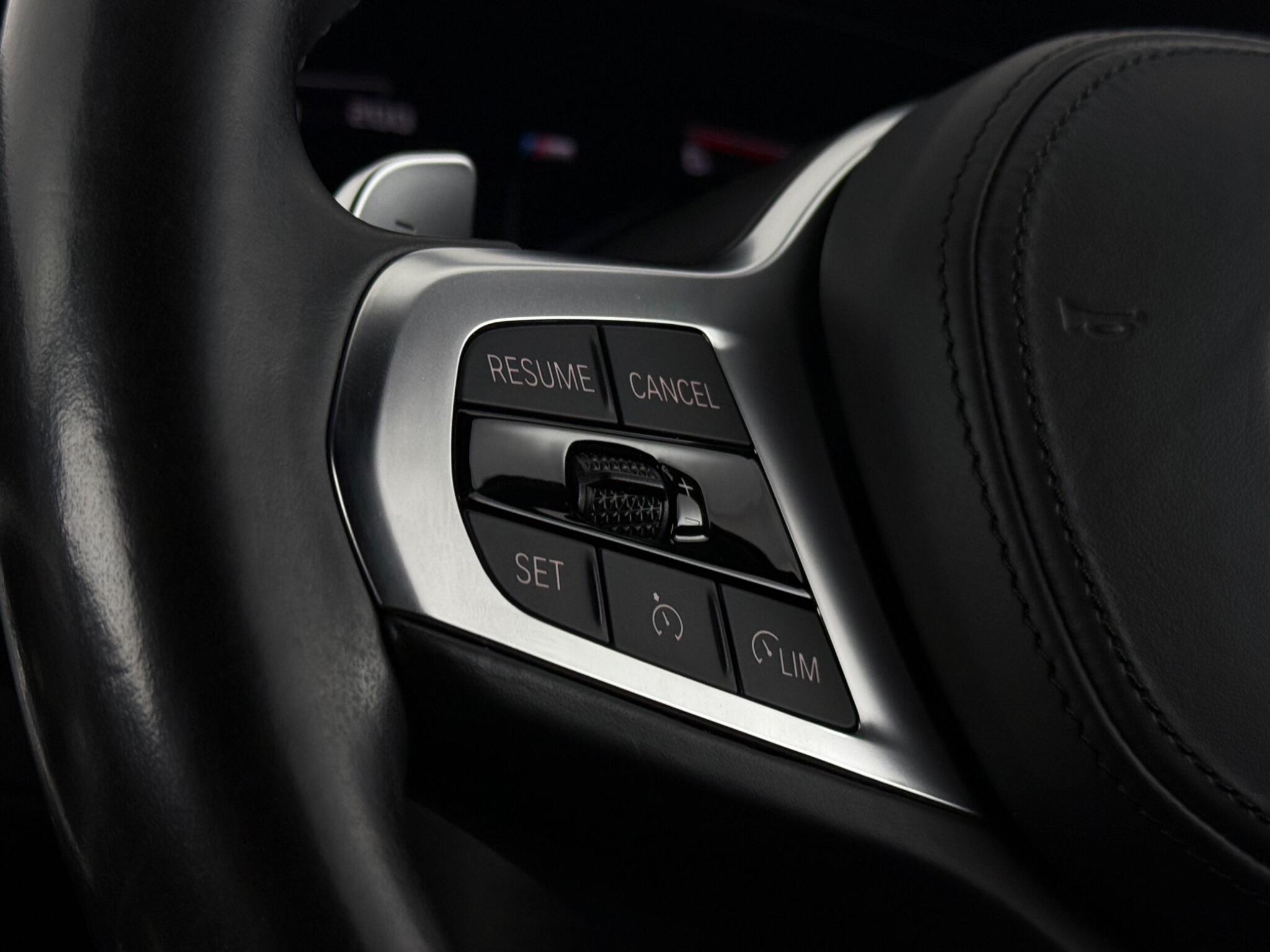 BMW 3 Series view 15