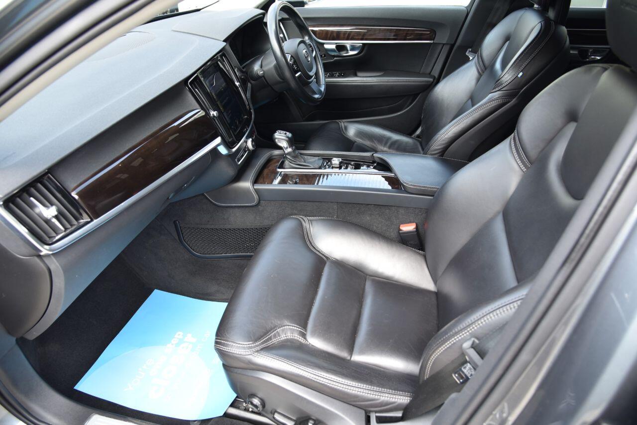 Volvo V90 view 21