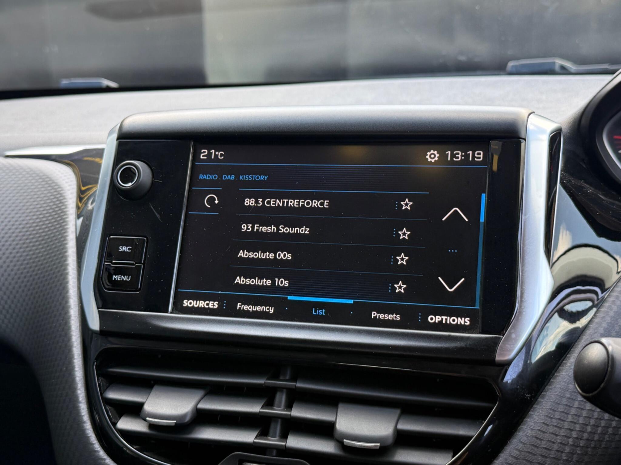 Peugeot 208 view 30