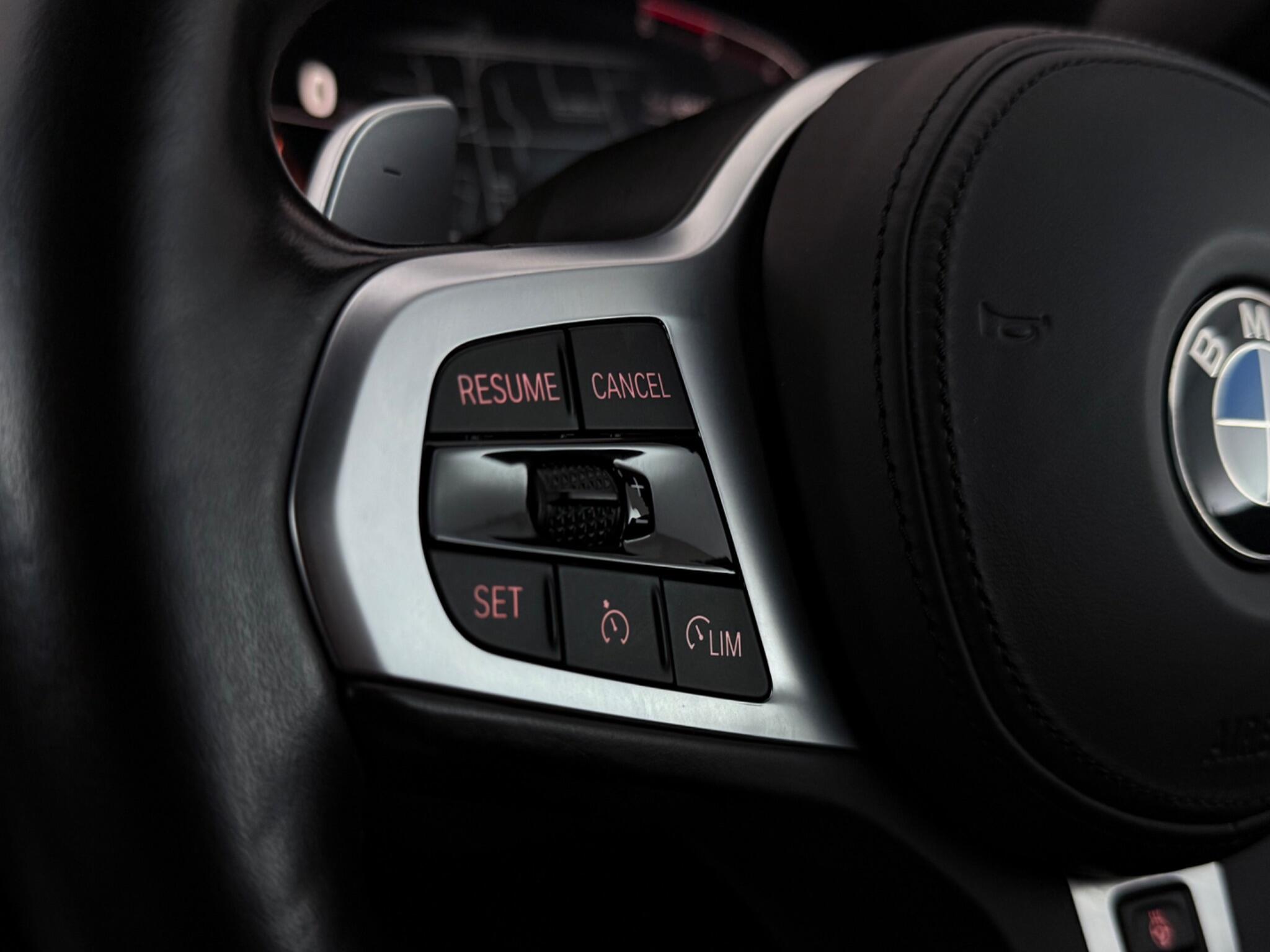 BMW 3 Series view 15