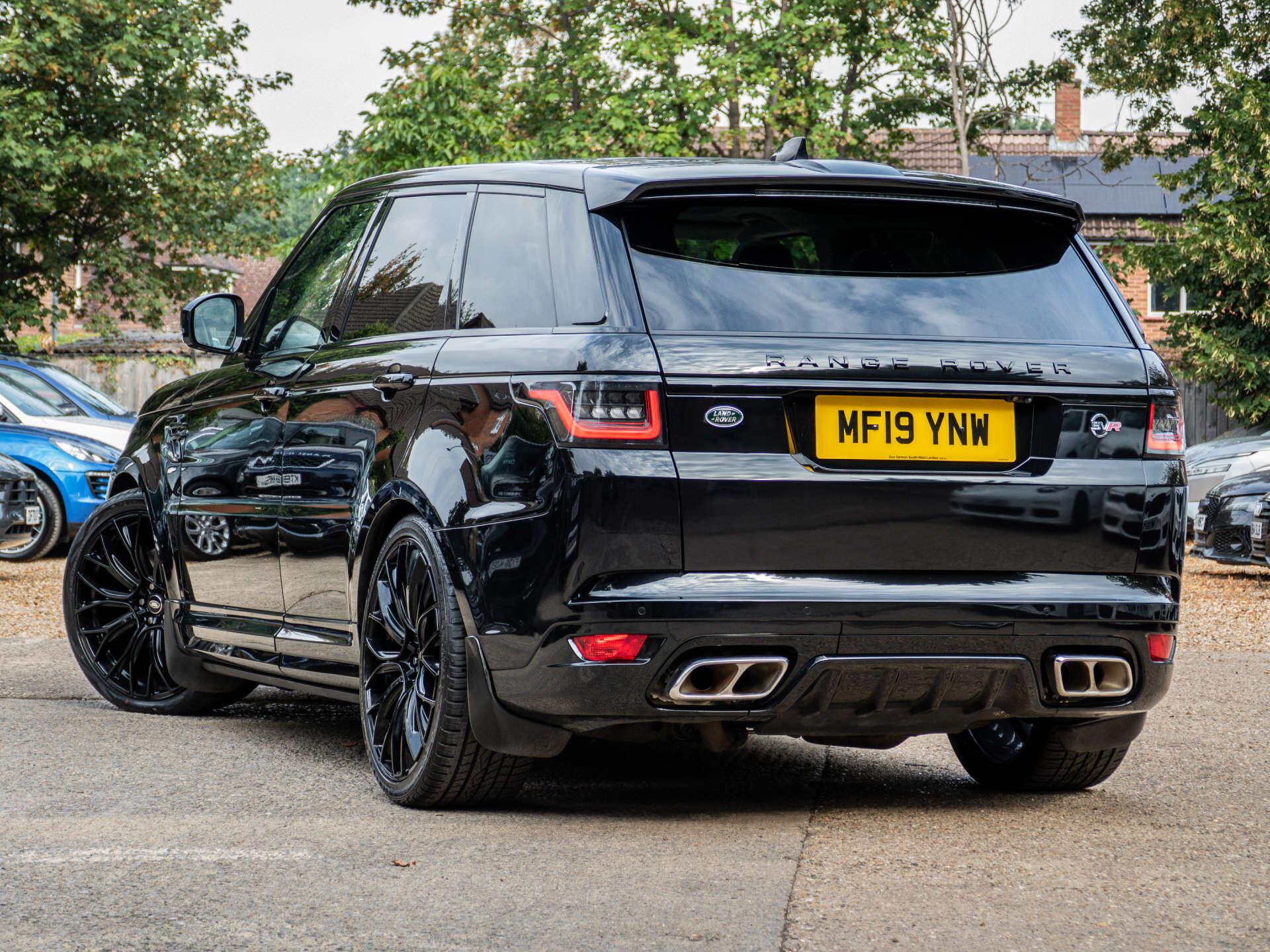 Land Rover Range Rover Sport view 2