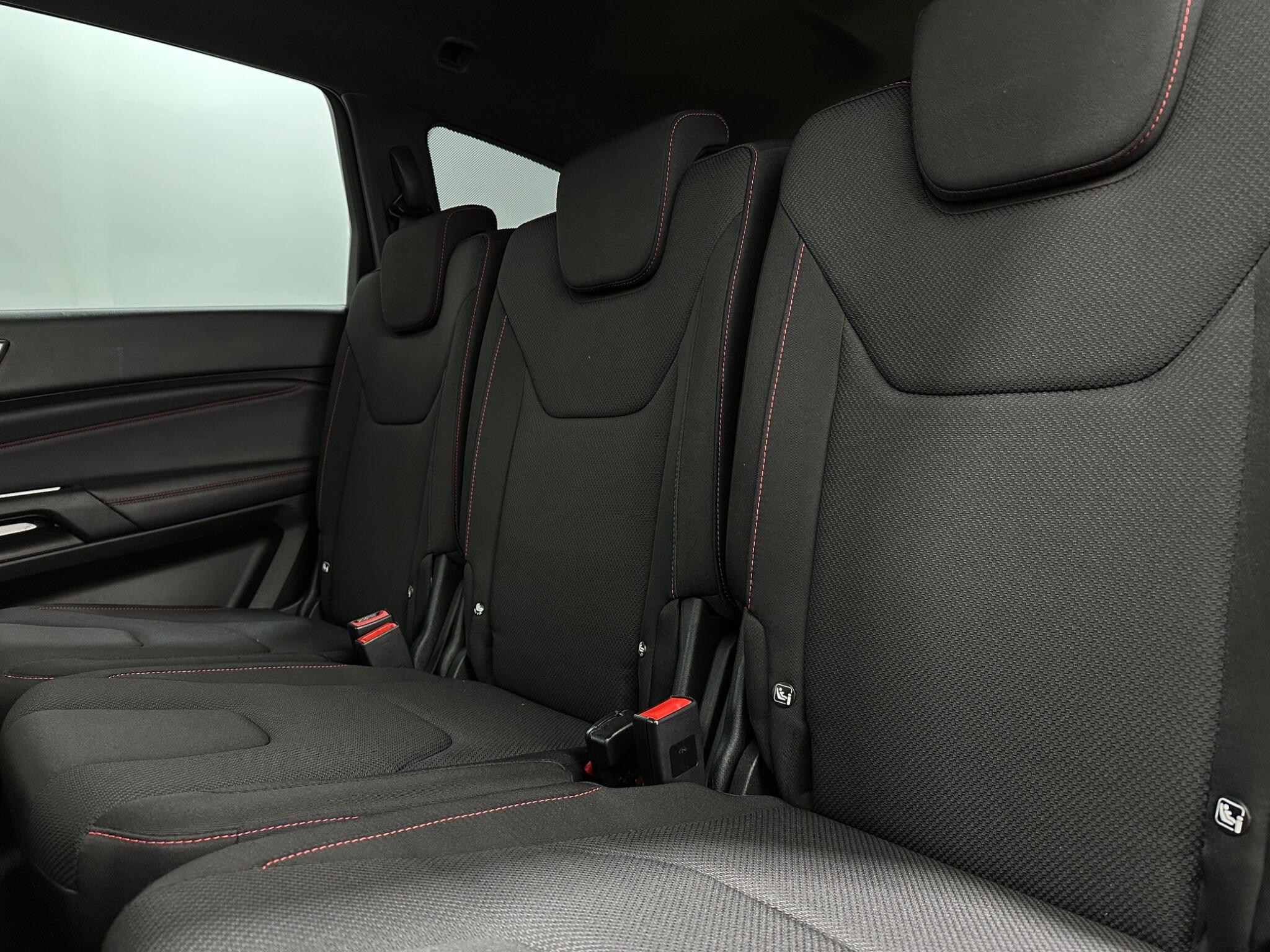 Ford S-Max view 39