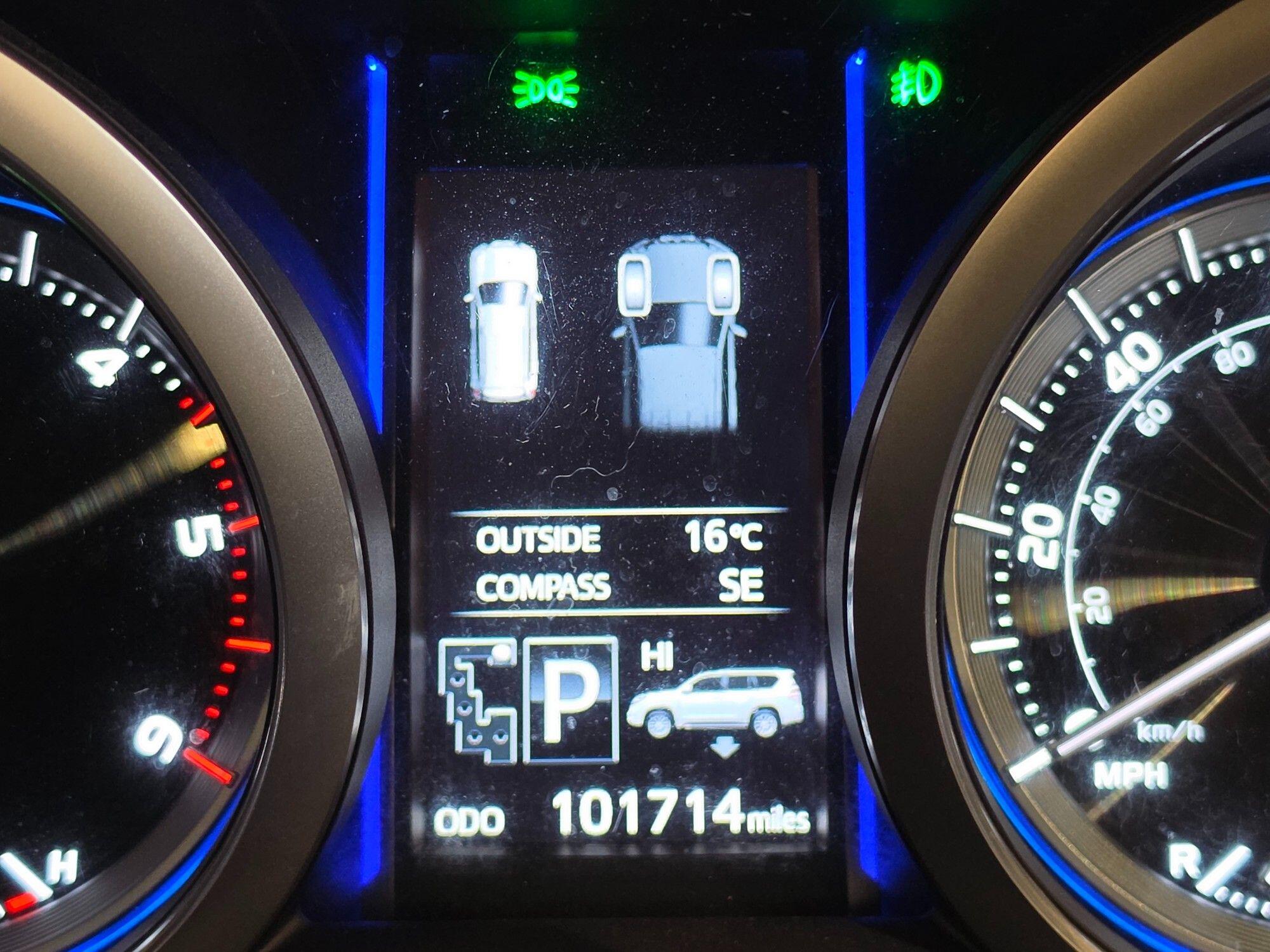 Toyota Land Cruiser view 123