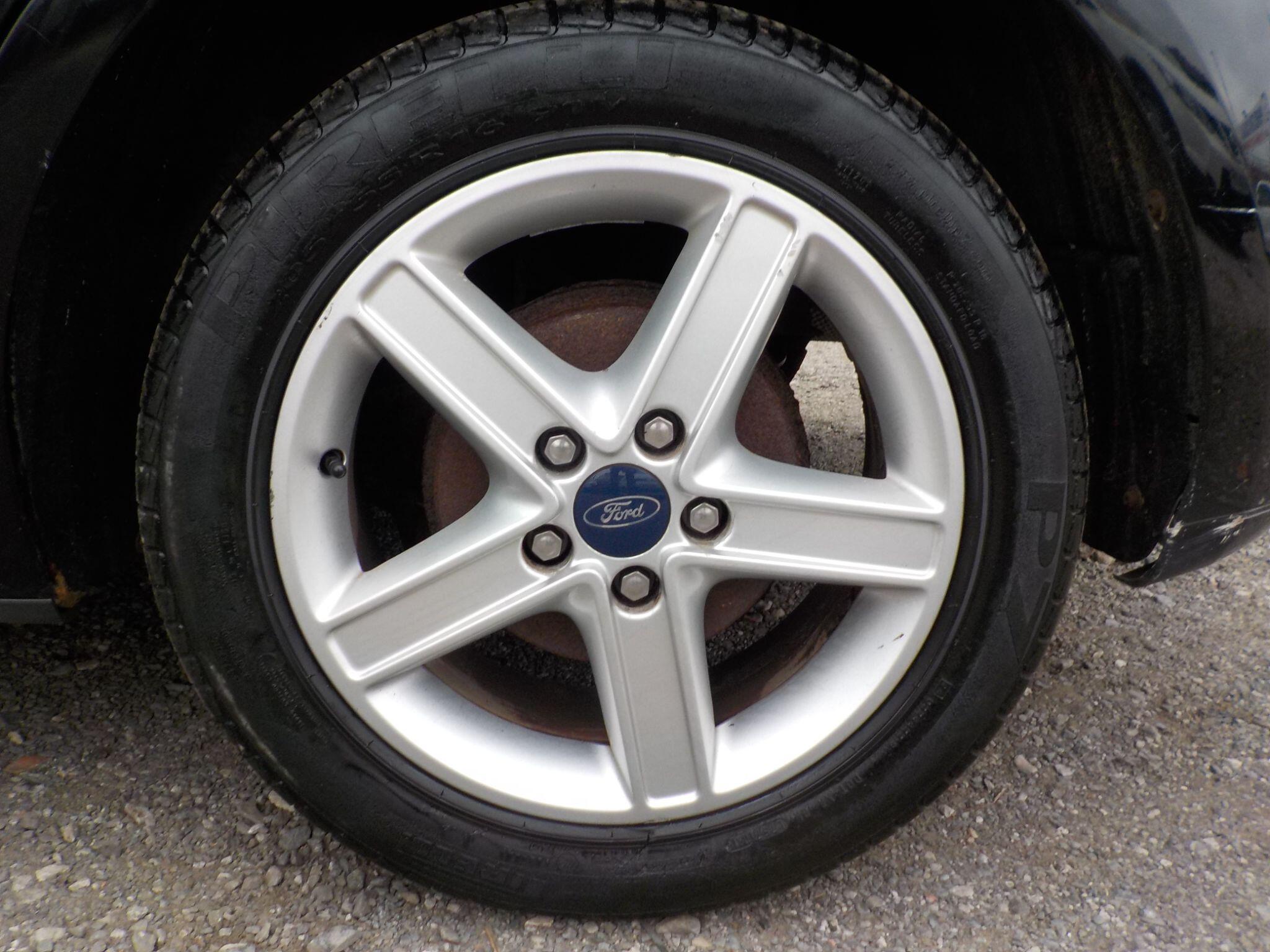 Ford Focus 1.8 Style 5dr