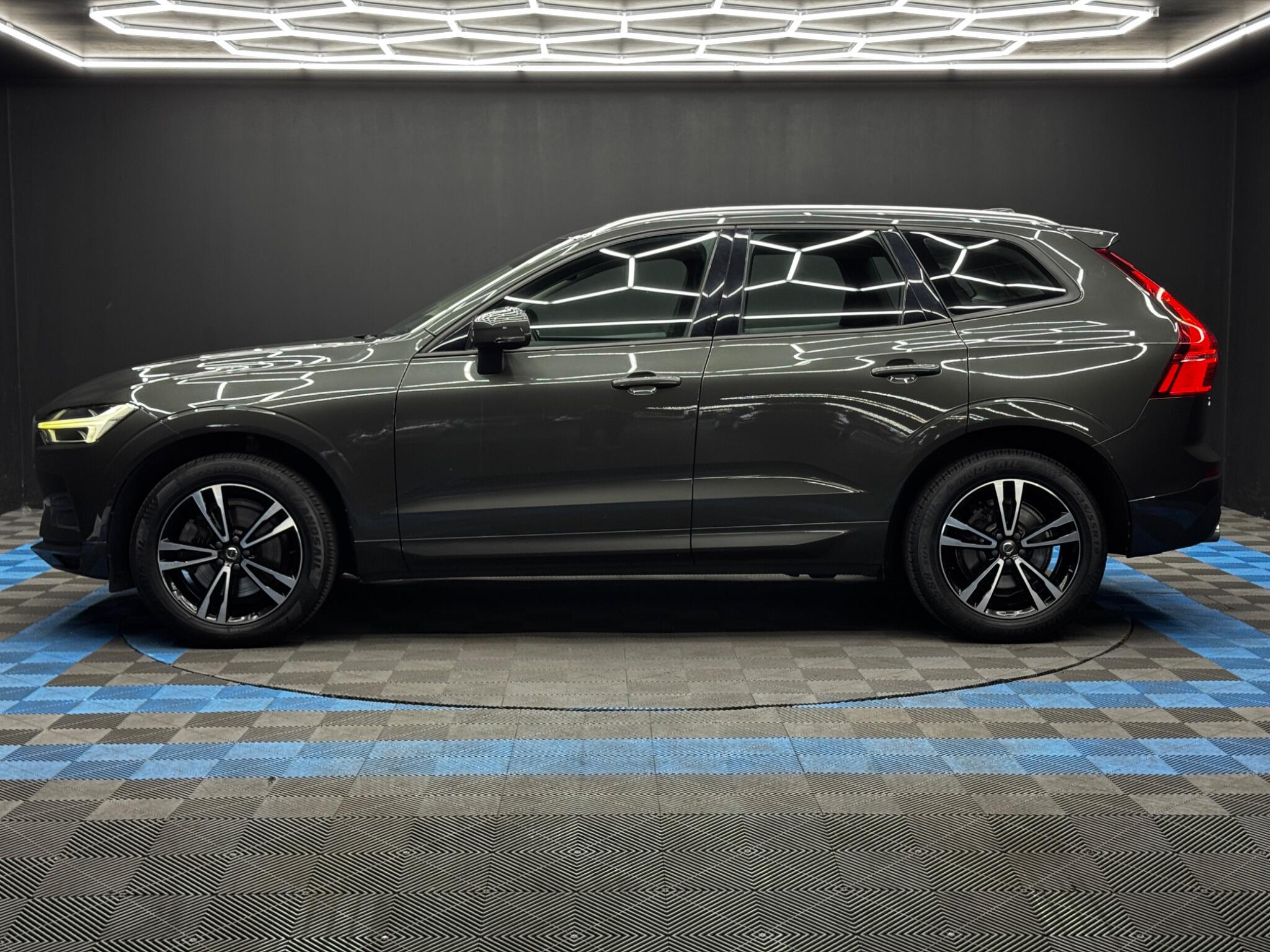 Volvo XC60 view 8