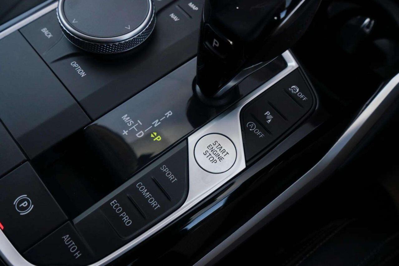 BMW 3 Series view 33