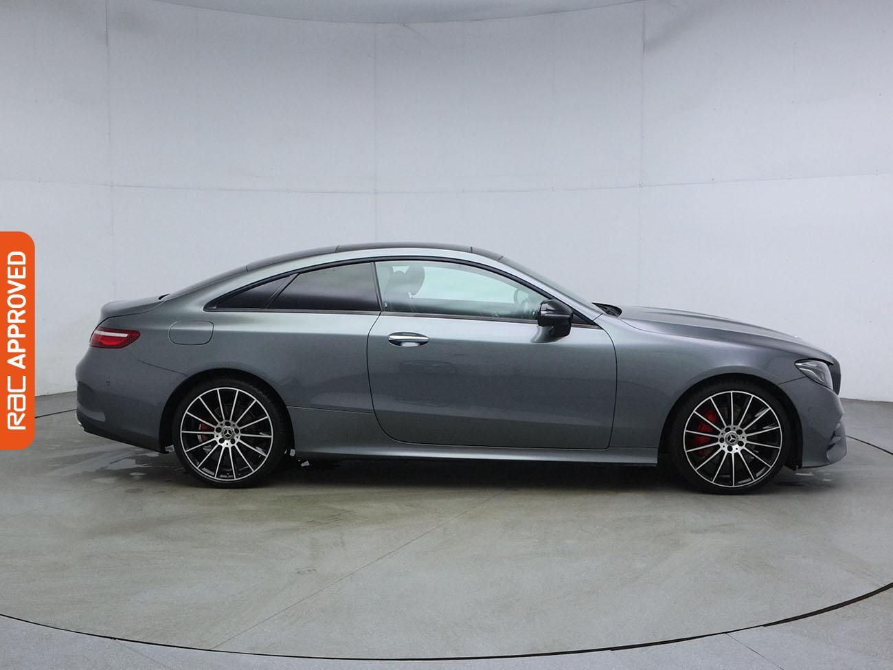 Mercedes-Benz E-Class view 6