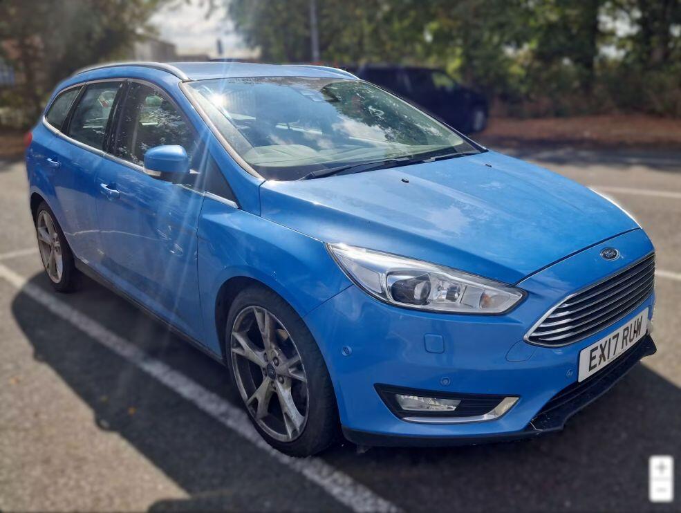 Ford Focus view 2