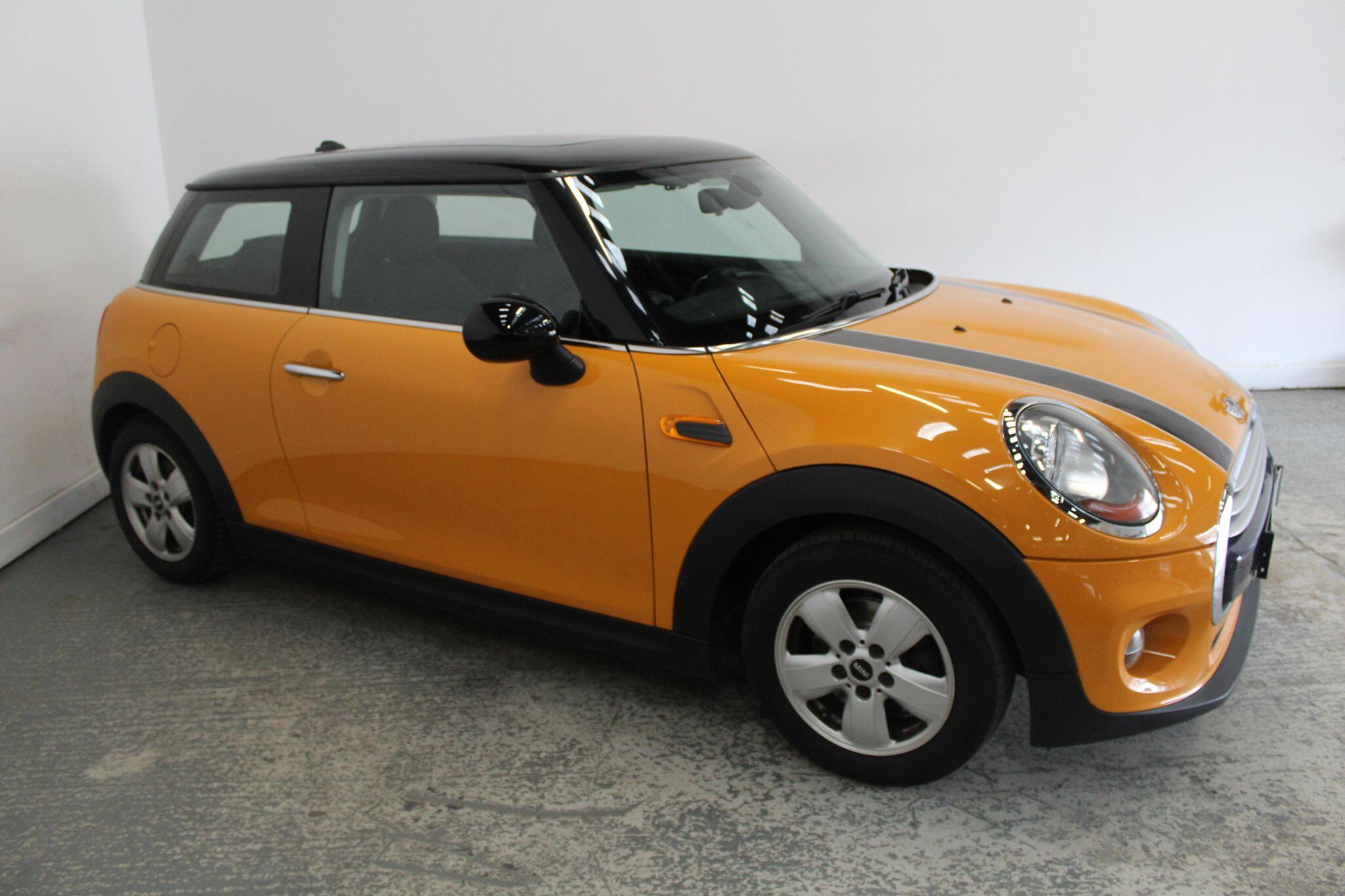 Mini Hatch view 4