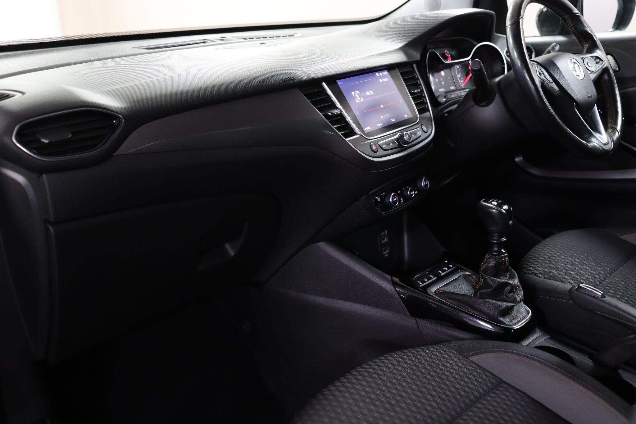Vauxhall Crossland X view 34