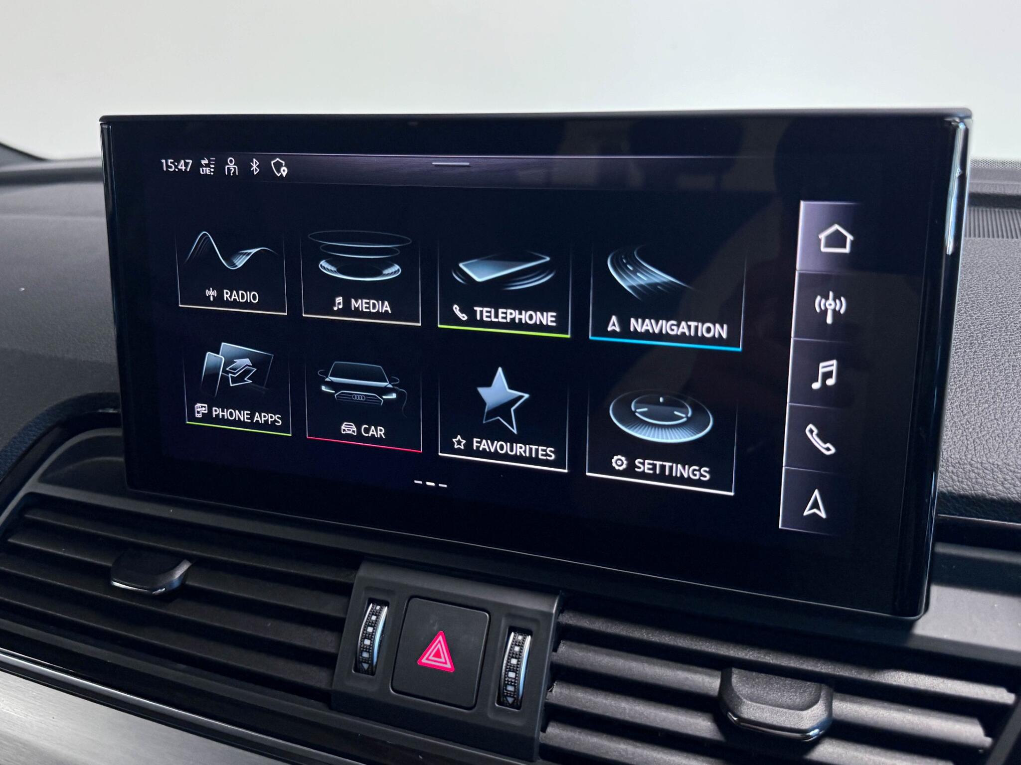 Audi Q5 view 38