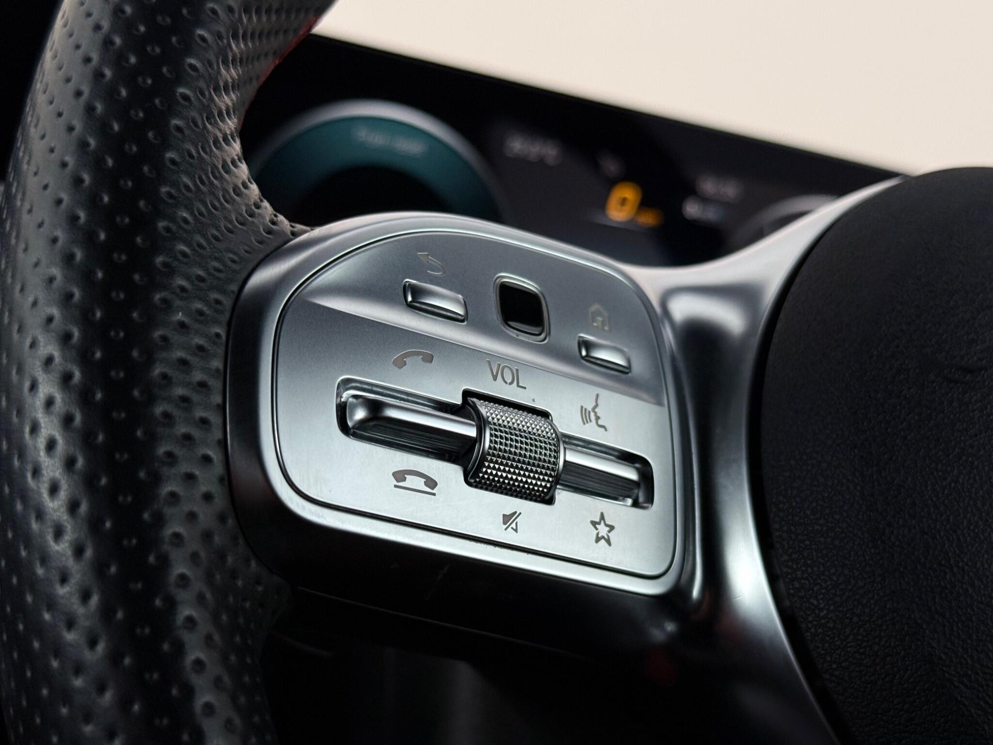 Mercedes-Benz Cla view 16