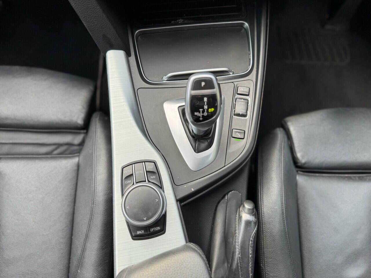 BMW 4 Series view 10