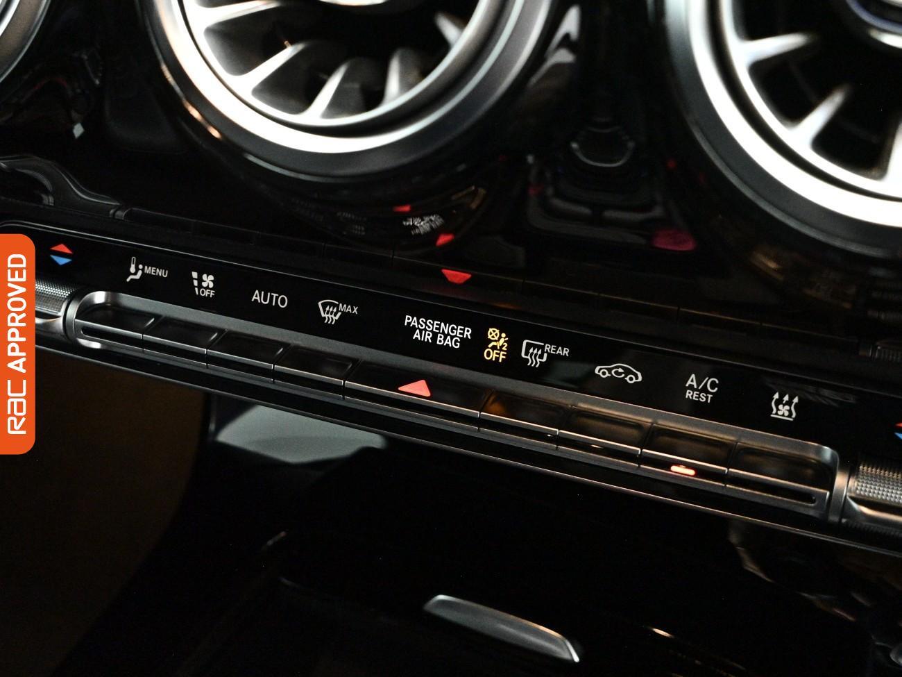 Mercedes-Benz Cla view 16