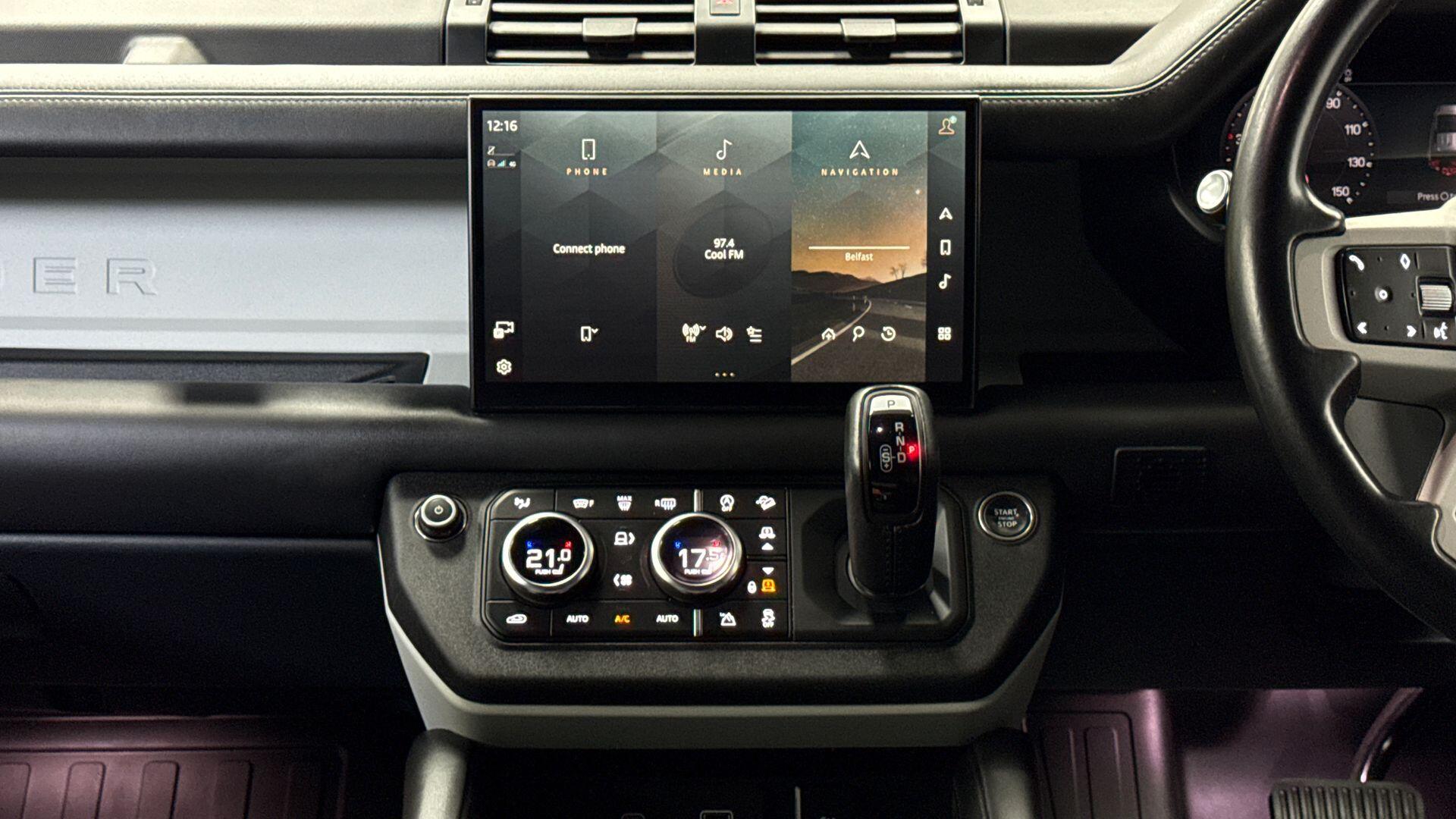 Land Rover Defender view 14