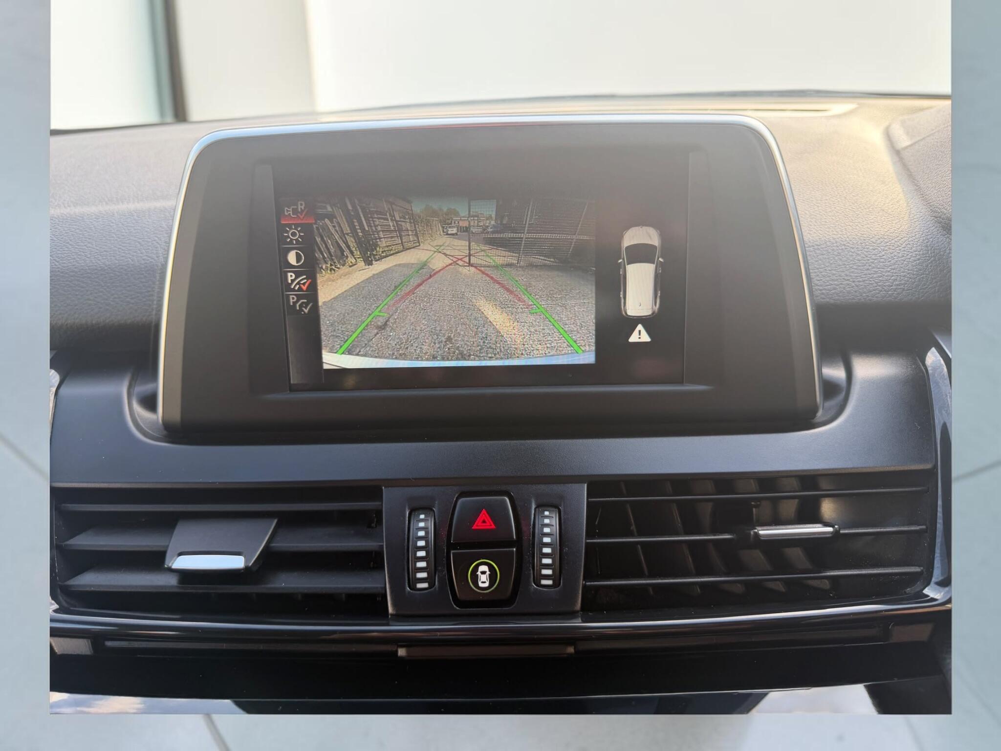 BMW 2 Series view 41