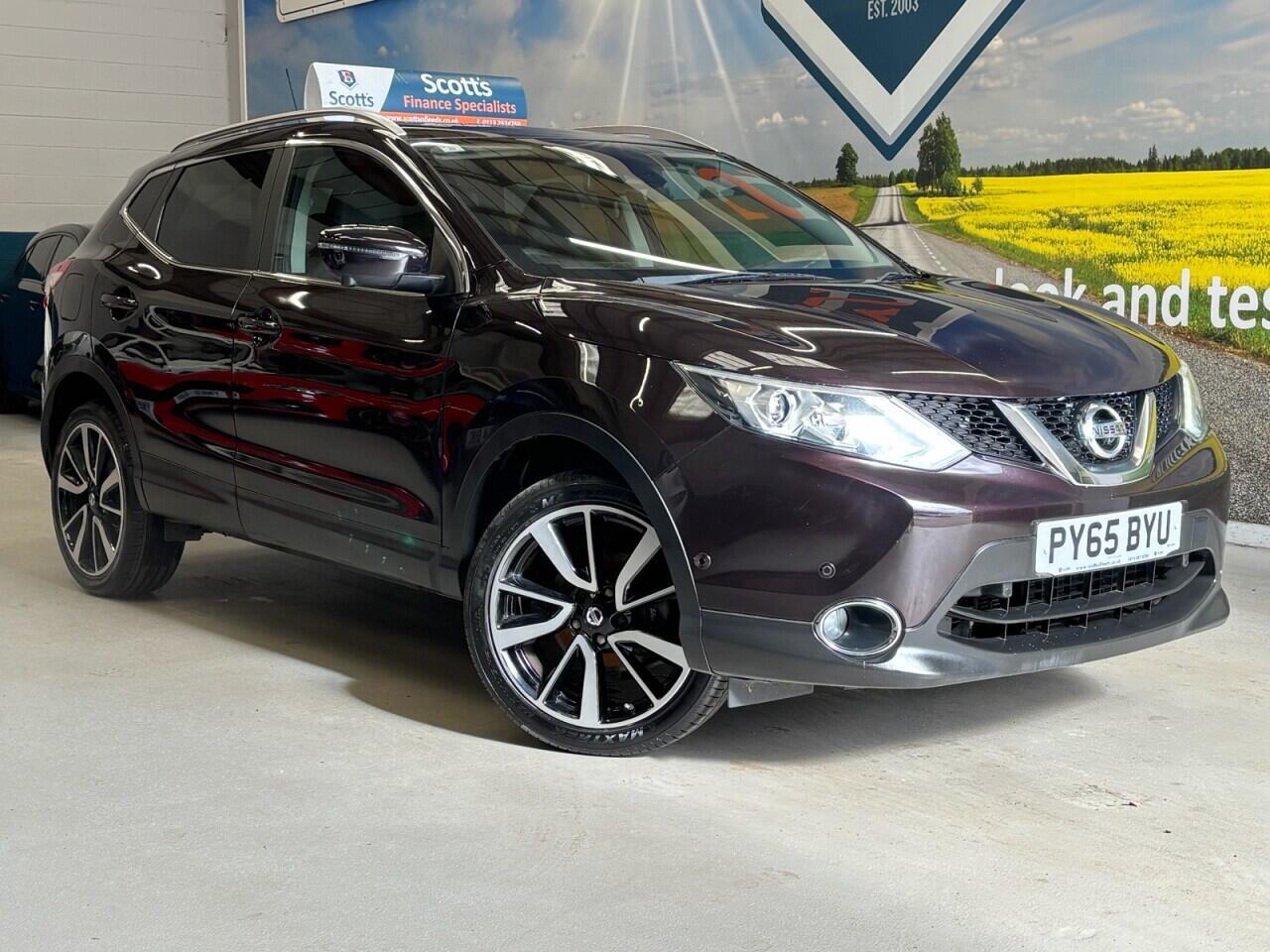 2016 Nissan Qashqai in Black for sale