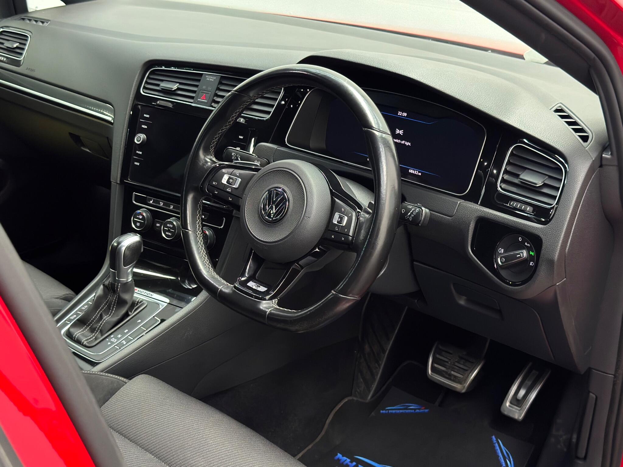 Volkswagen Golf view 61