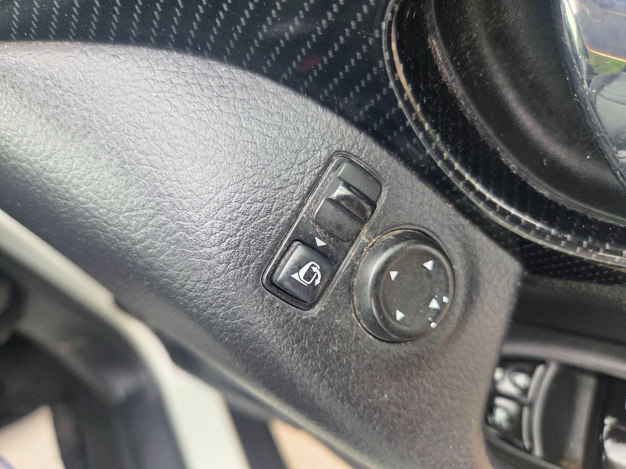 Nissan X-Trail view 25