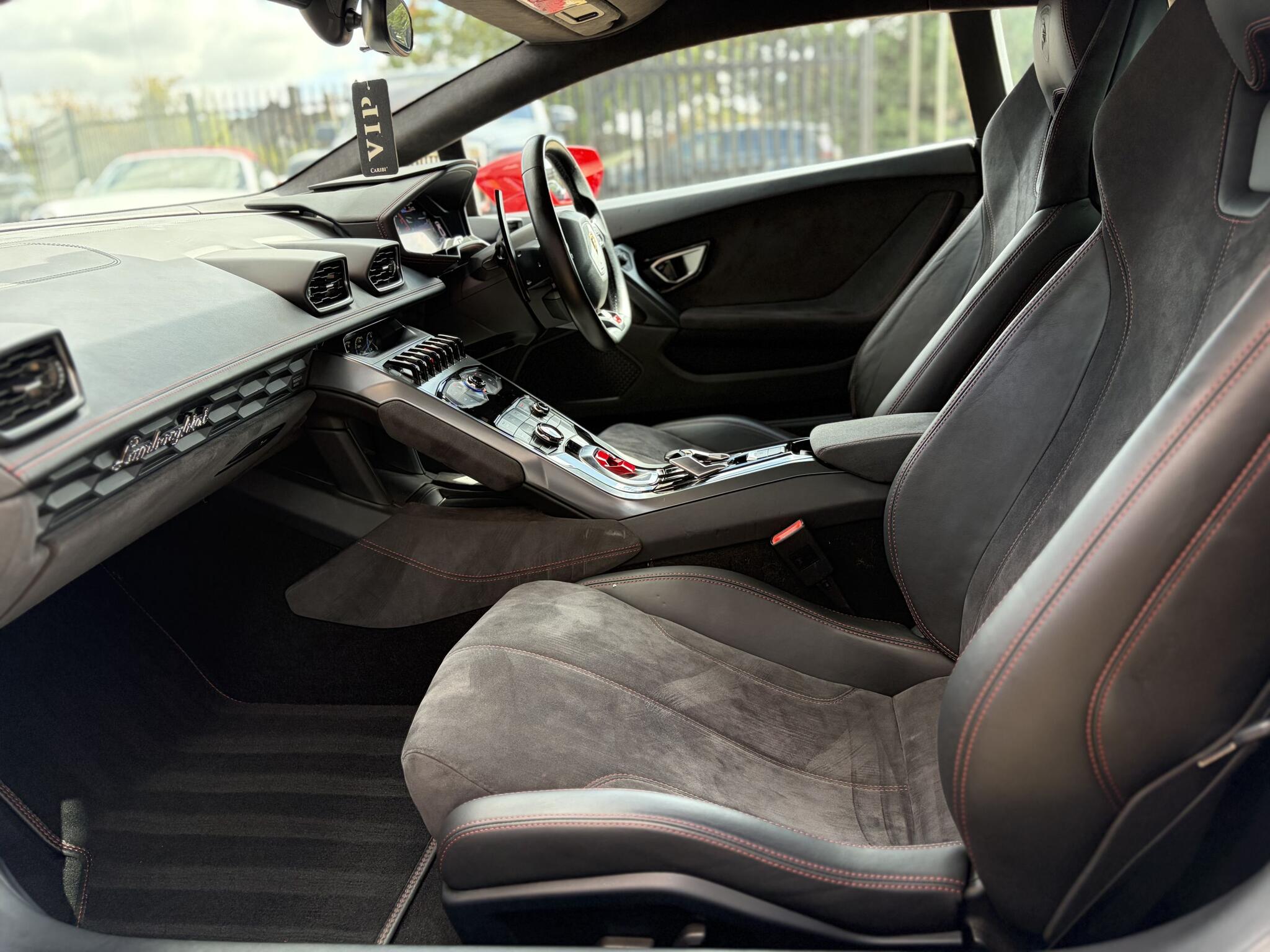 Lamborghini Huracan view 36