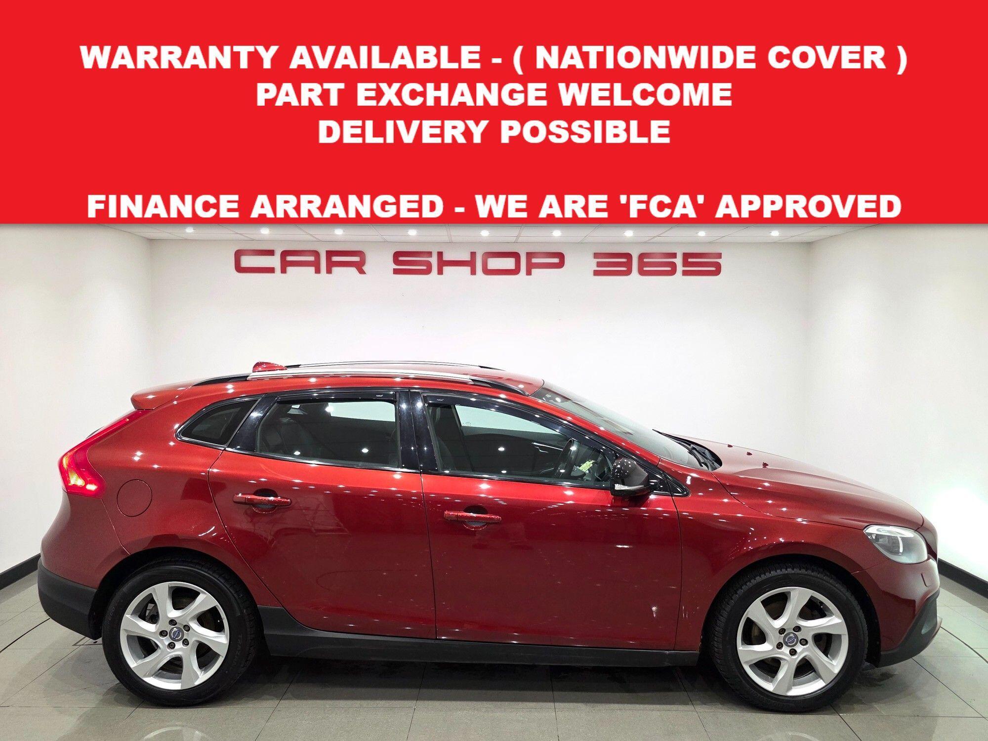 Volvo V40 Cross Country view 3