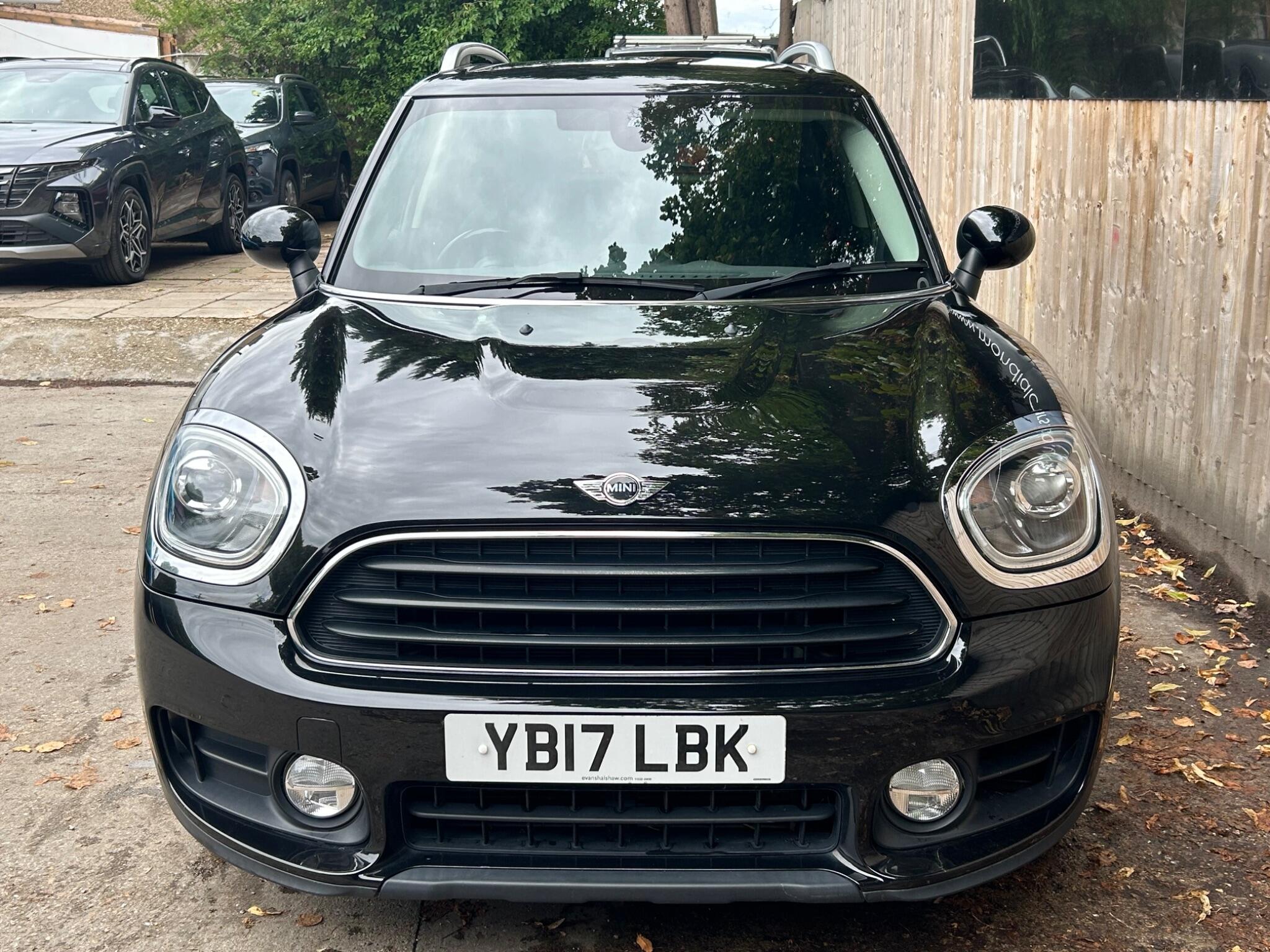 Mini Countryman view 20