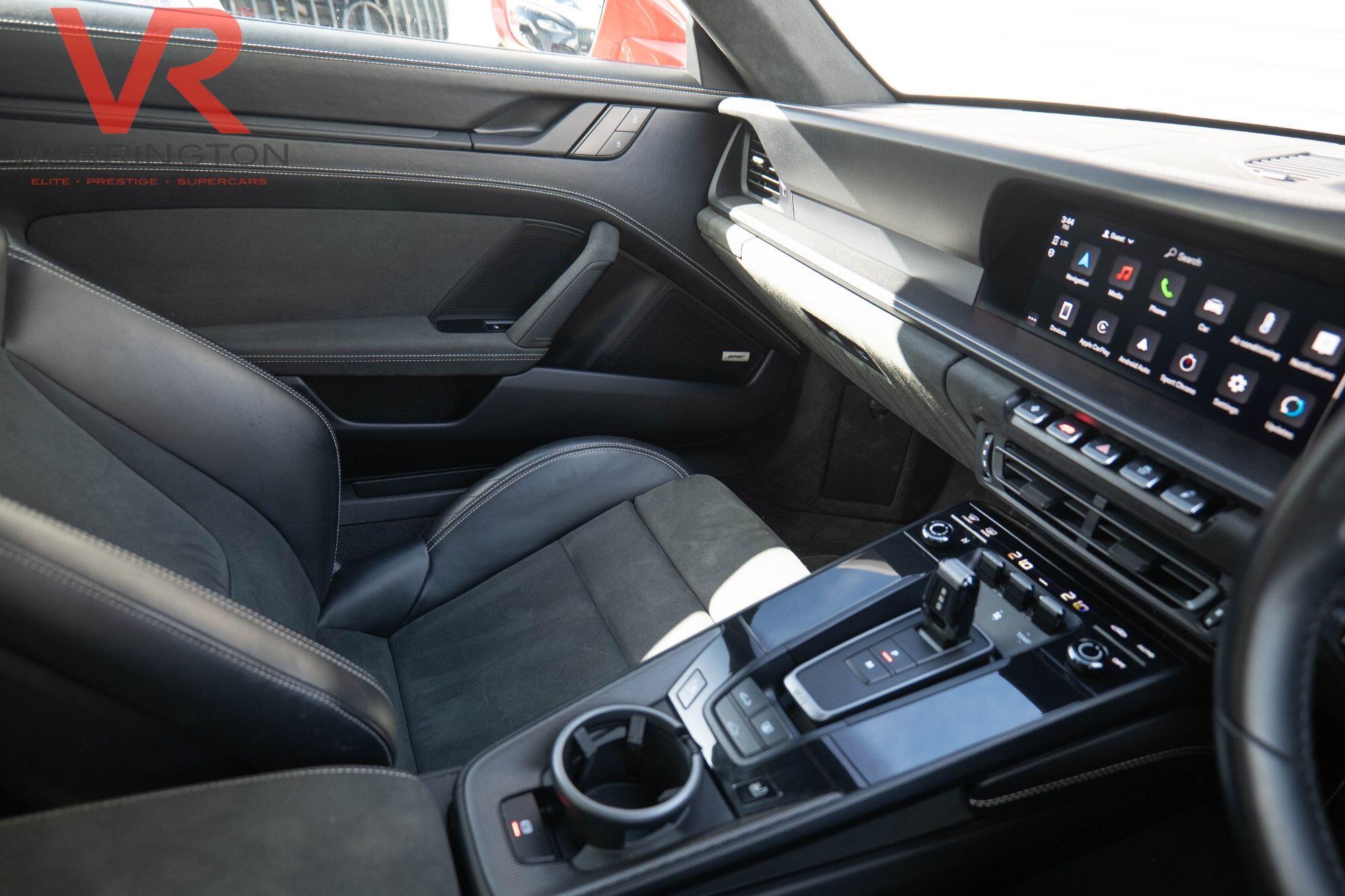 Porsche 911 view 21