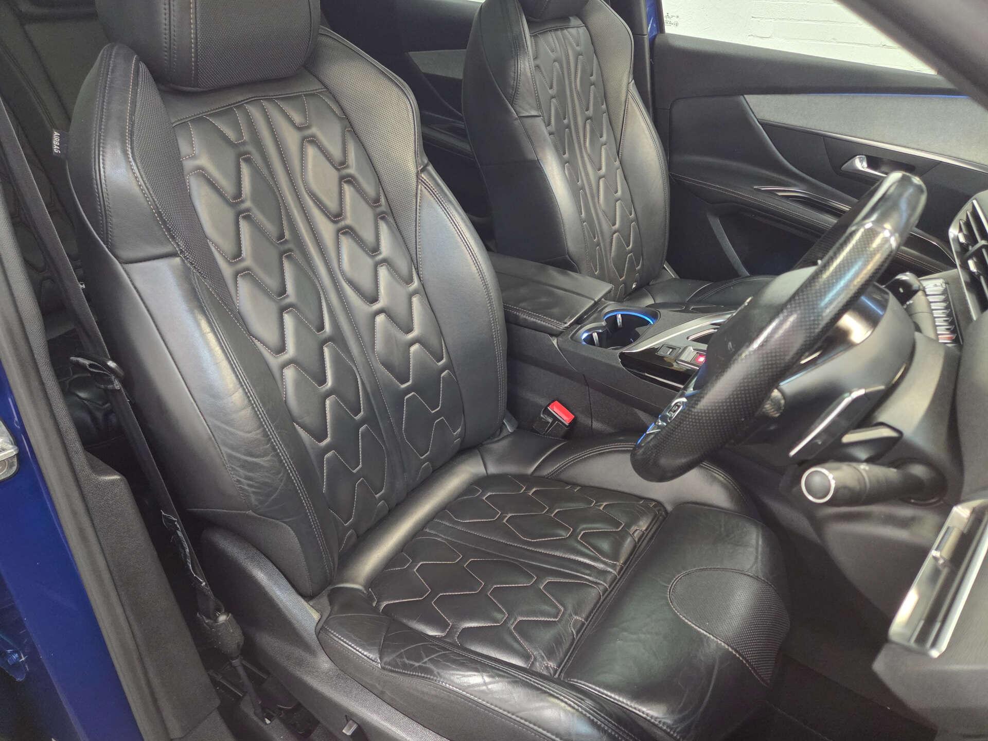Peugeot 3008 view 9