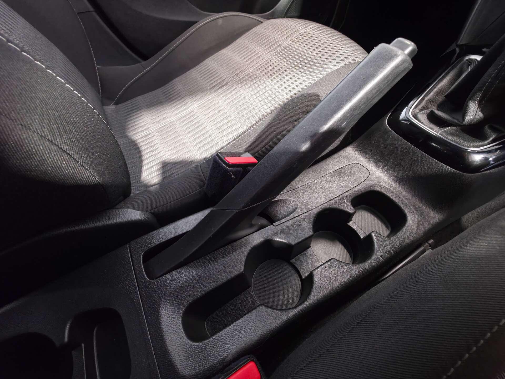 Vauxhall Corsa view 38
