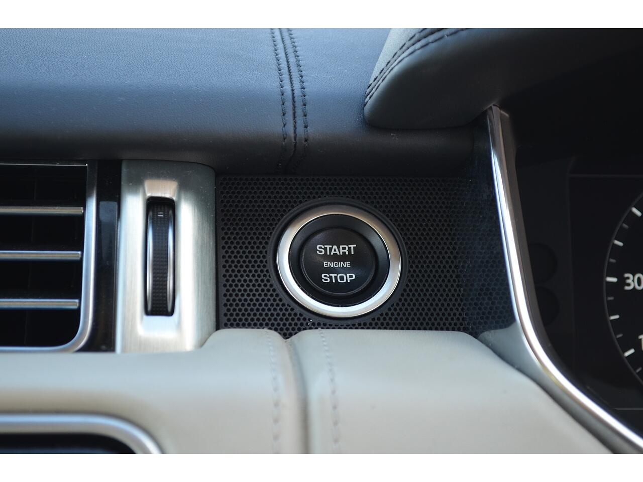 Land Rover Range Rover view 47