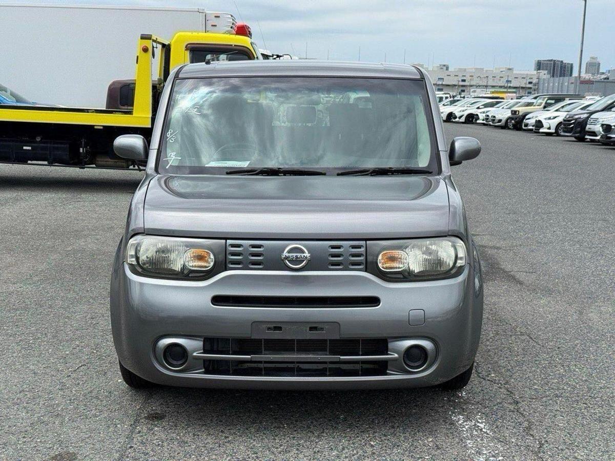 Nissan Cube view 5