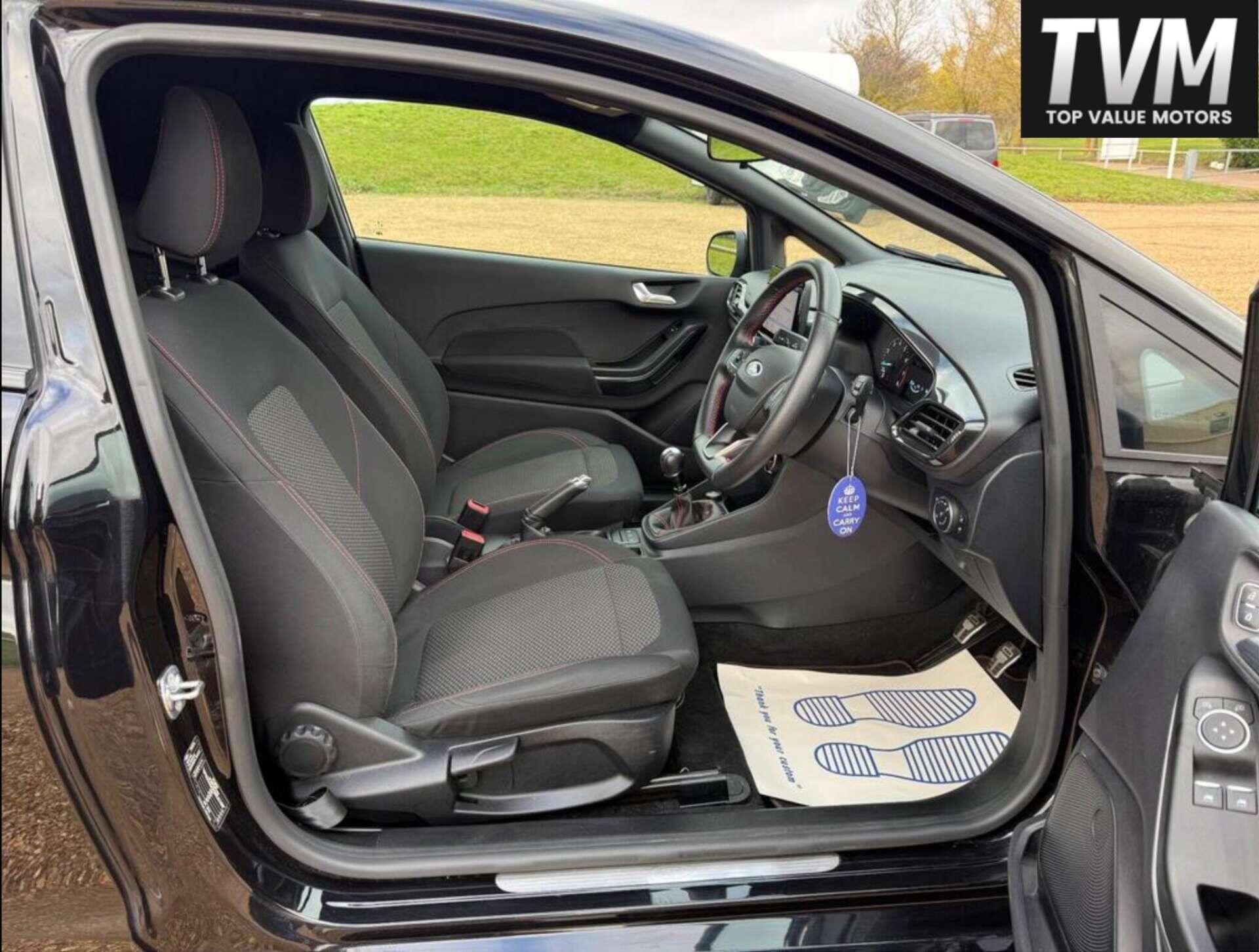 Ford Fiesta view 9