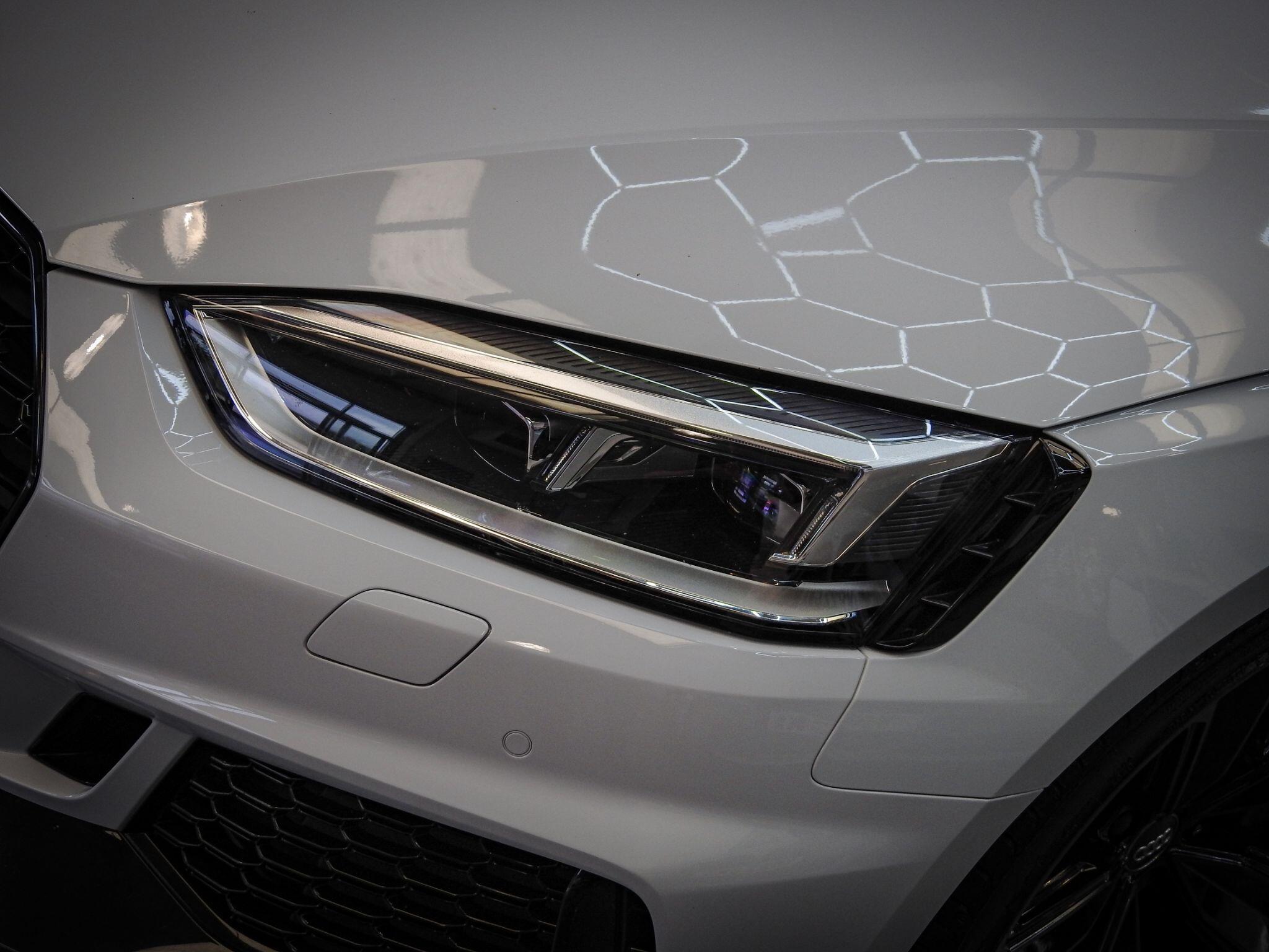 Audi RS5 view 11