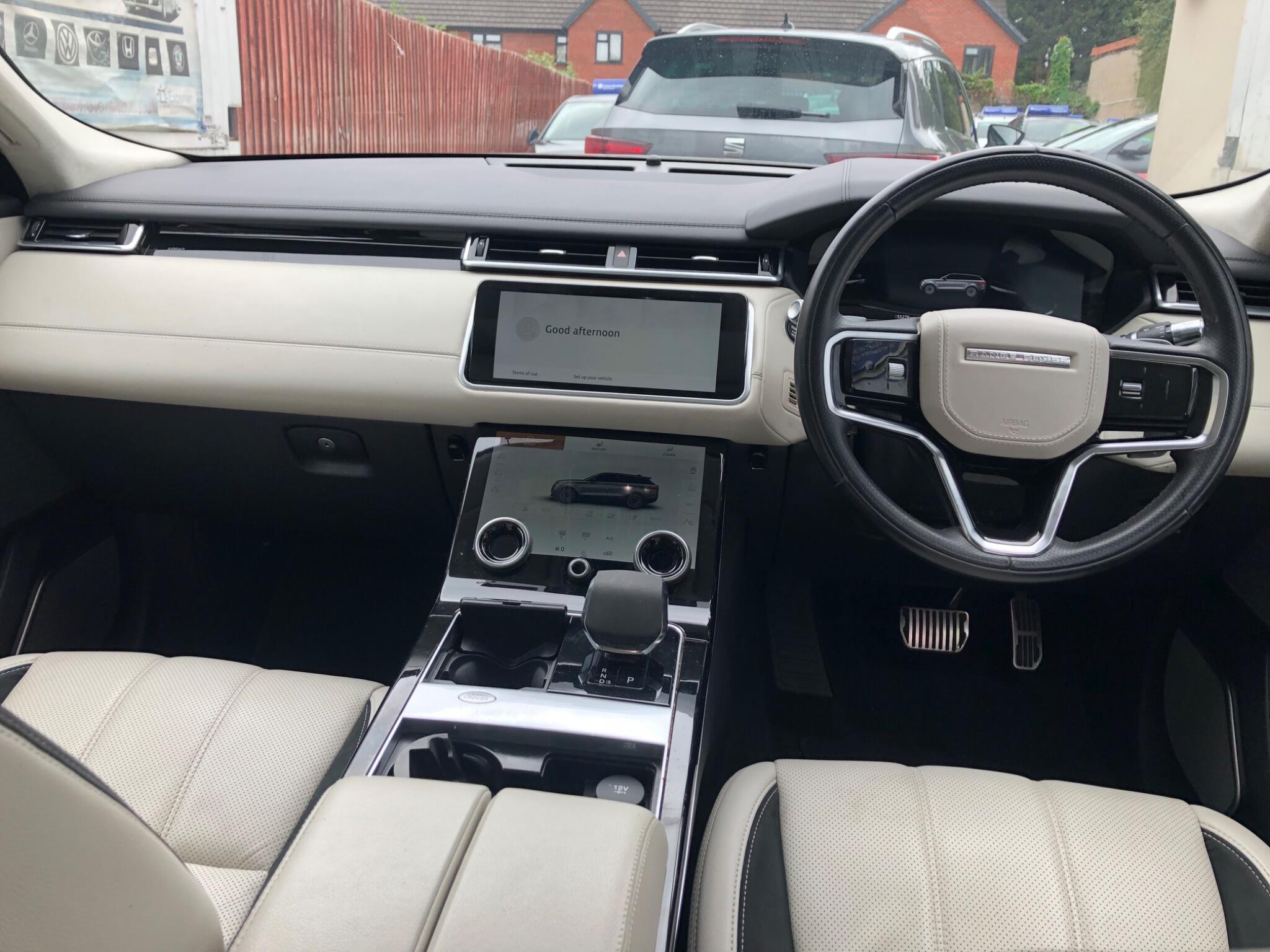 Land Rover Range Rover Velar view 10