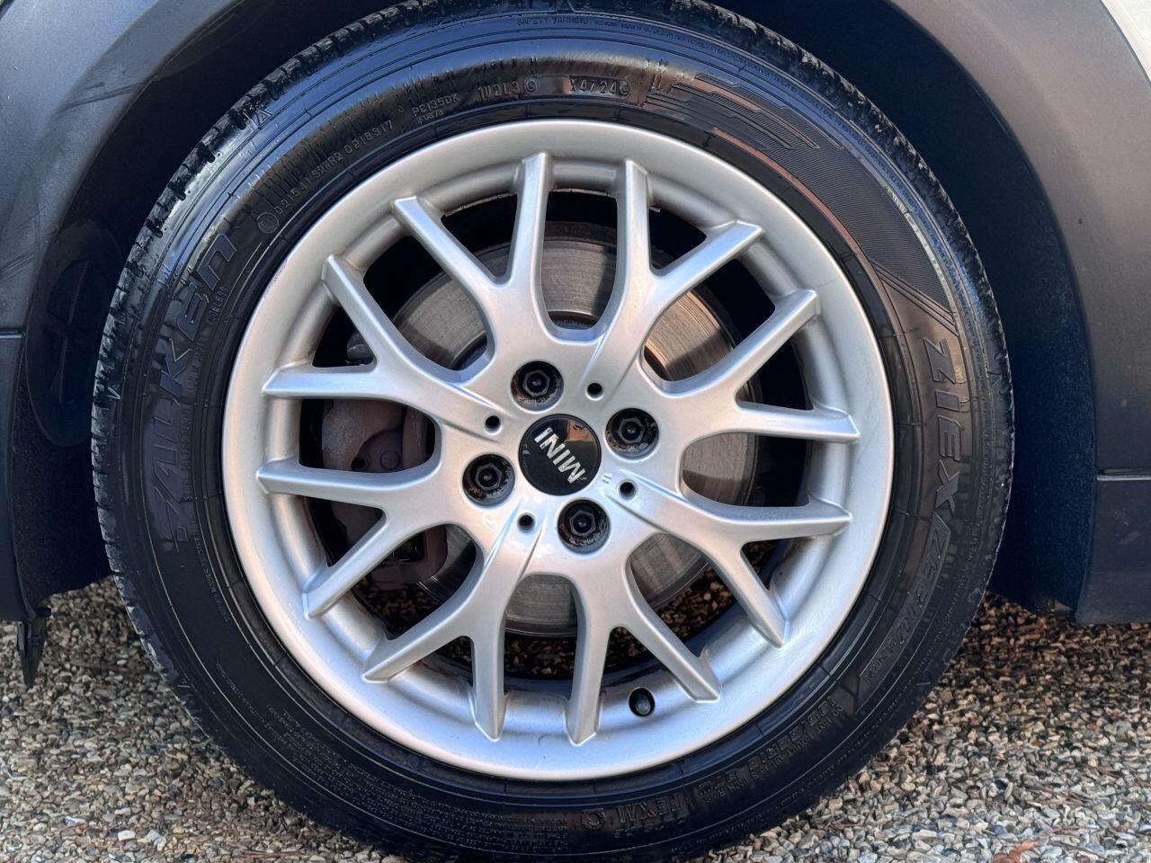 MINI Hatch view 3