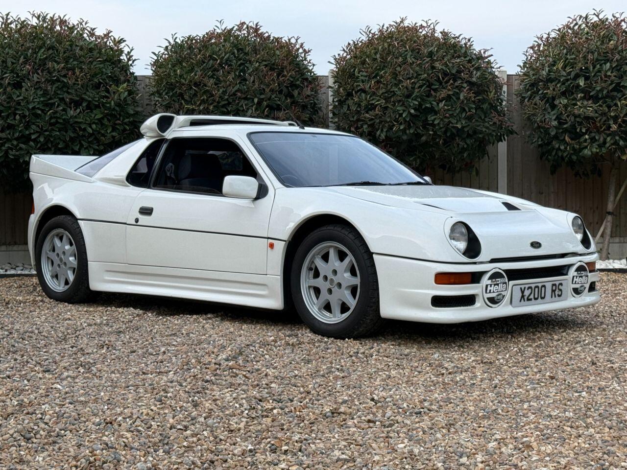 Ford RS200 view 13