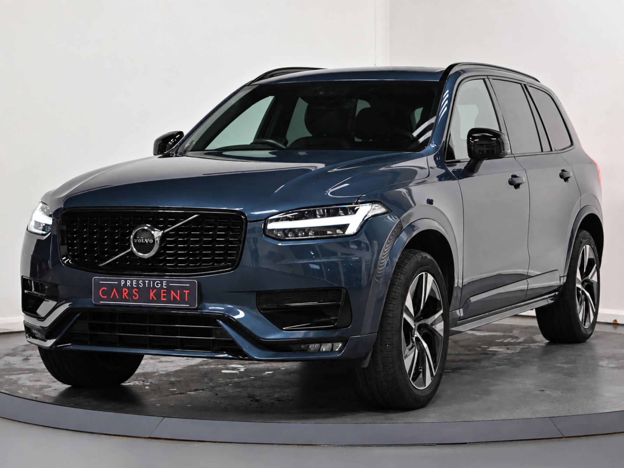 Volvo XC90 view 6