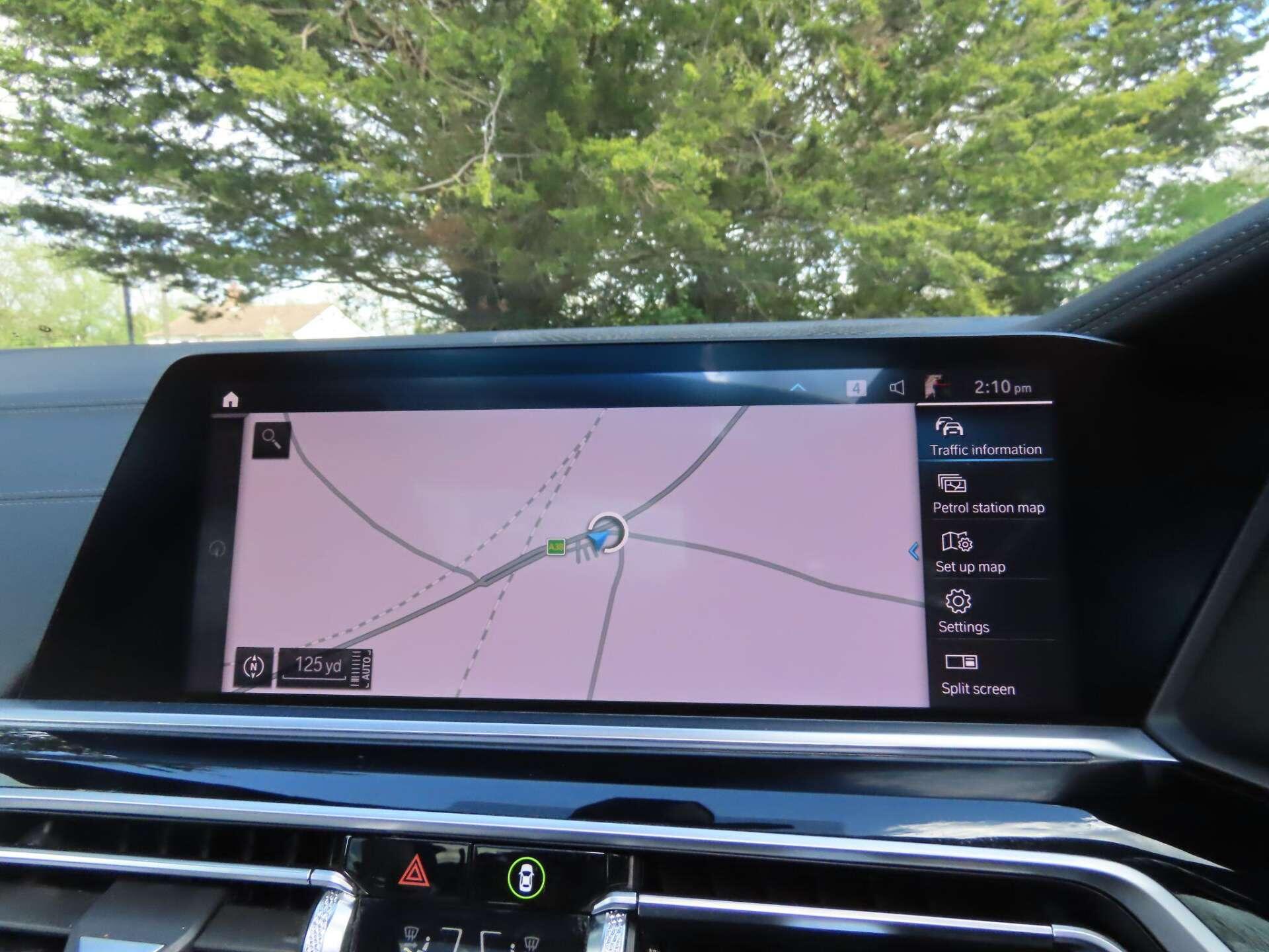 BMW X5 view 11