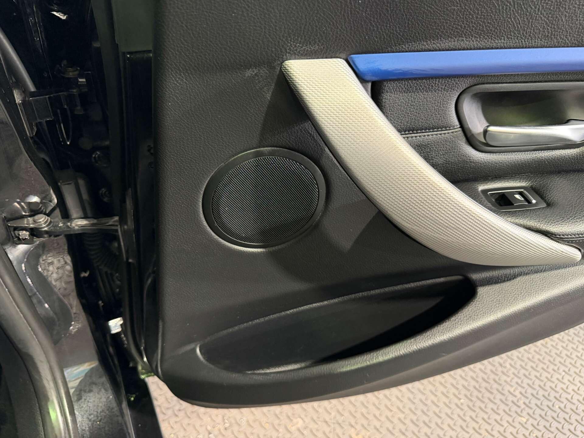 BMW 3 Series view 42