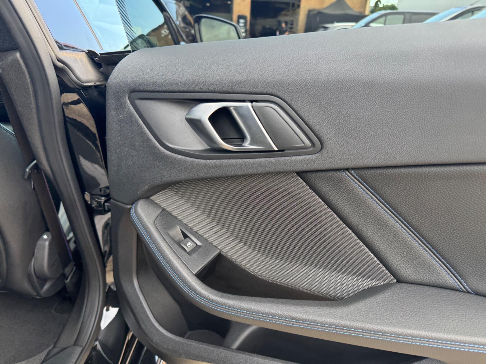 BMW 2 Series view 30