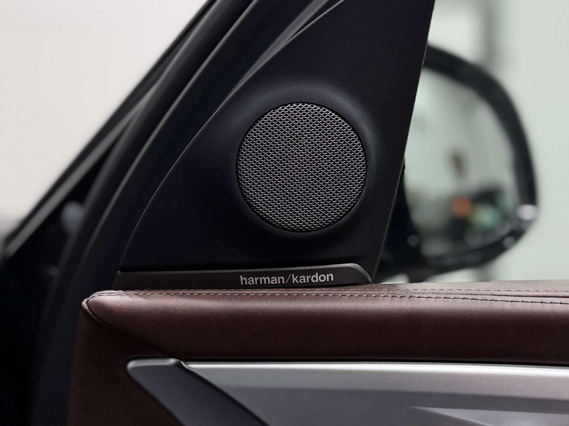BMW XM view 44