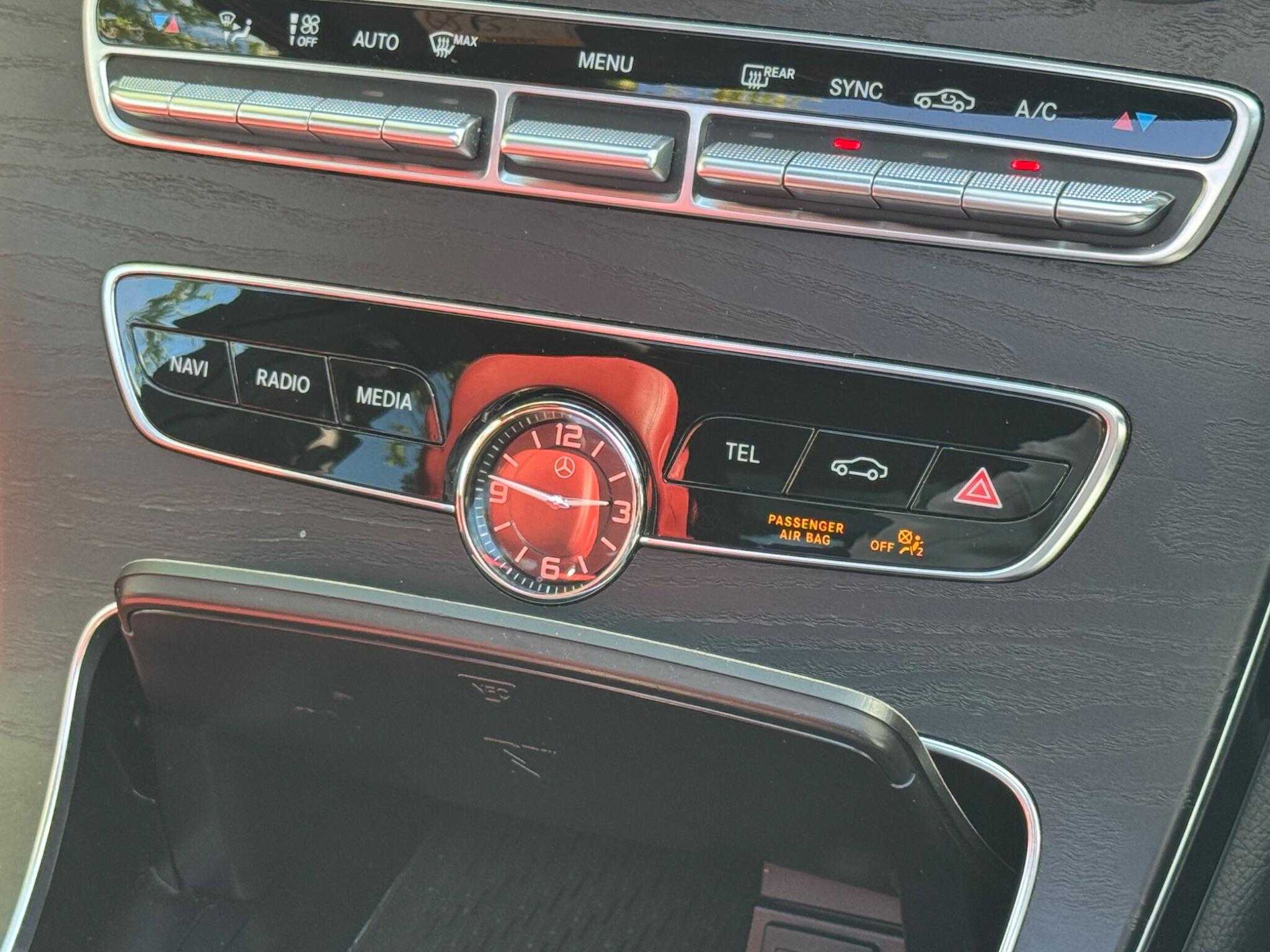 Mercedes-Benz C-Class view 28