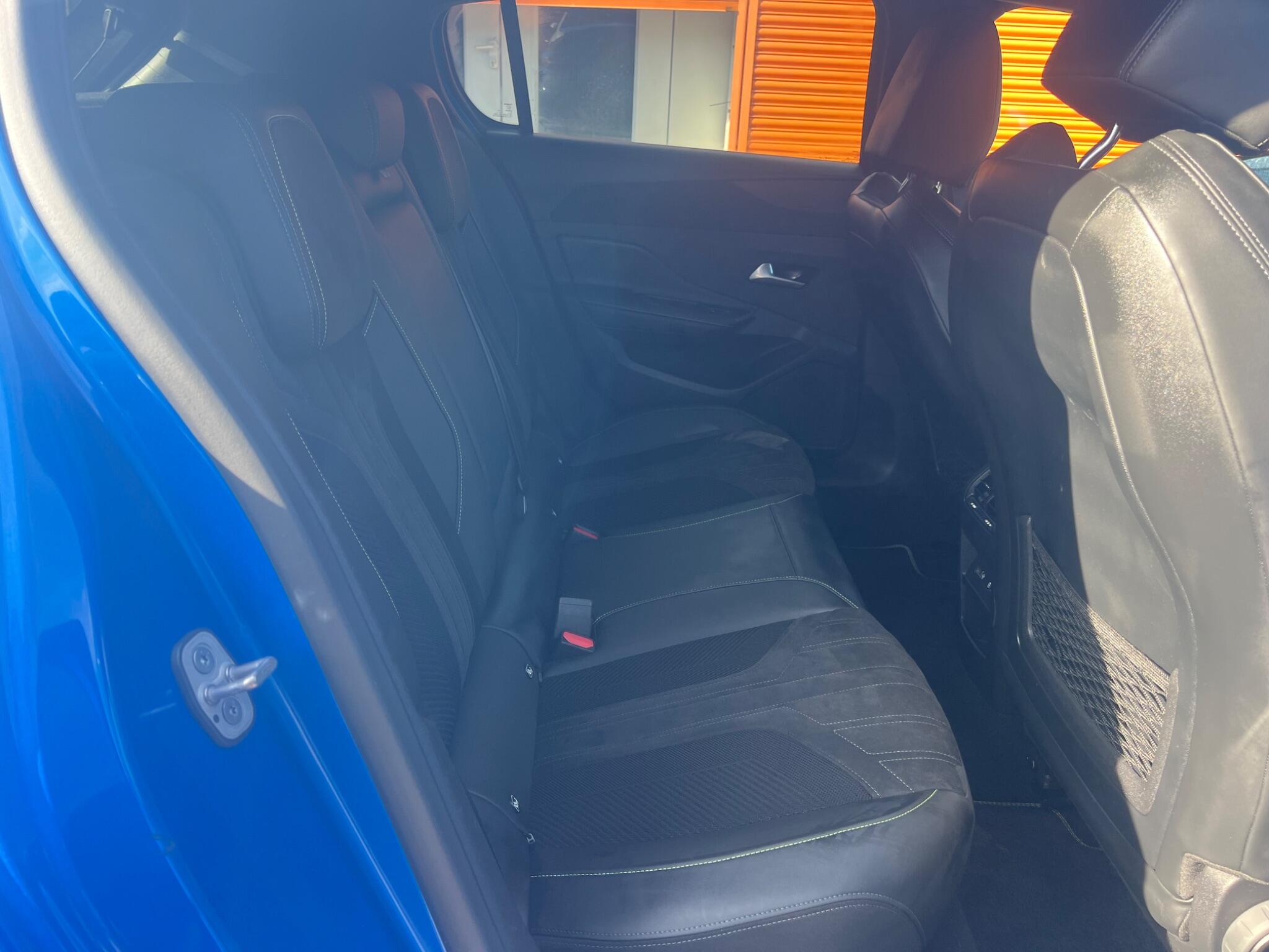 Peugeot 308 view 18