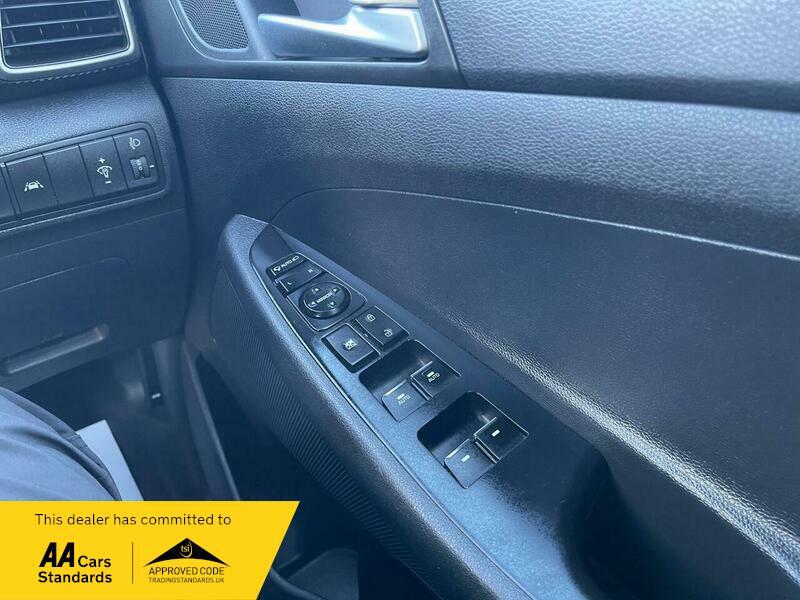 2019 Hyundai TUCSON 1.6 GDi SE Nav Euro 6 (s/s) 5dr • 58,708 miles image 55