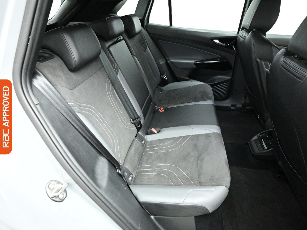 Volkswagen Id.4 view 13