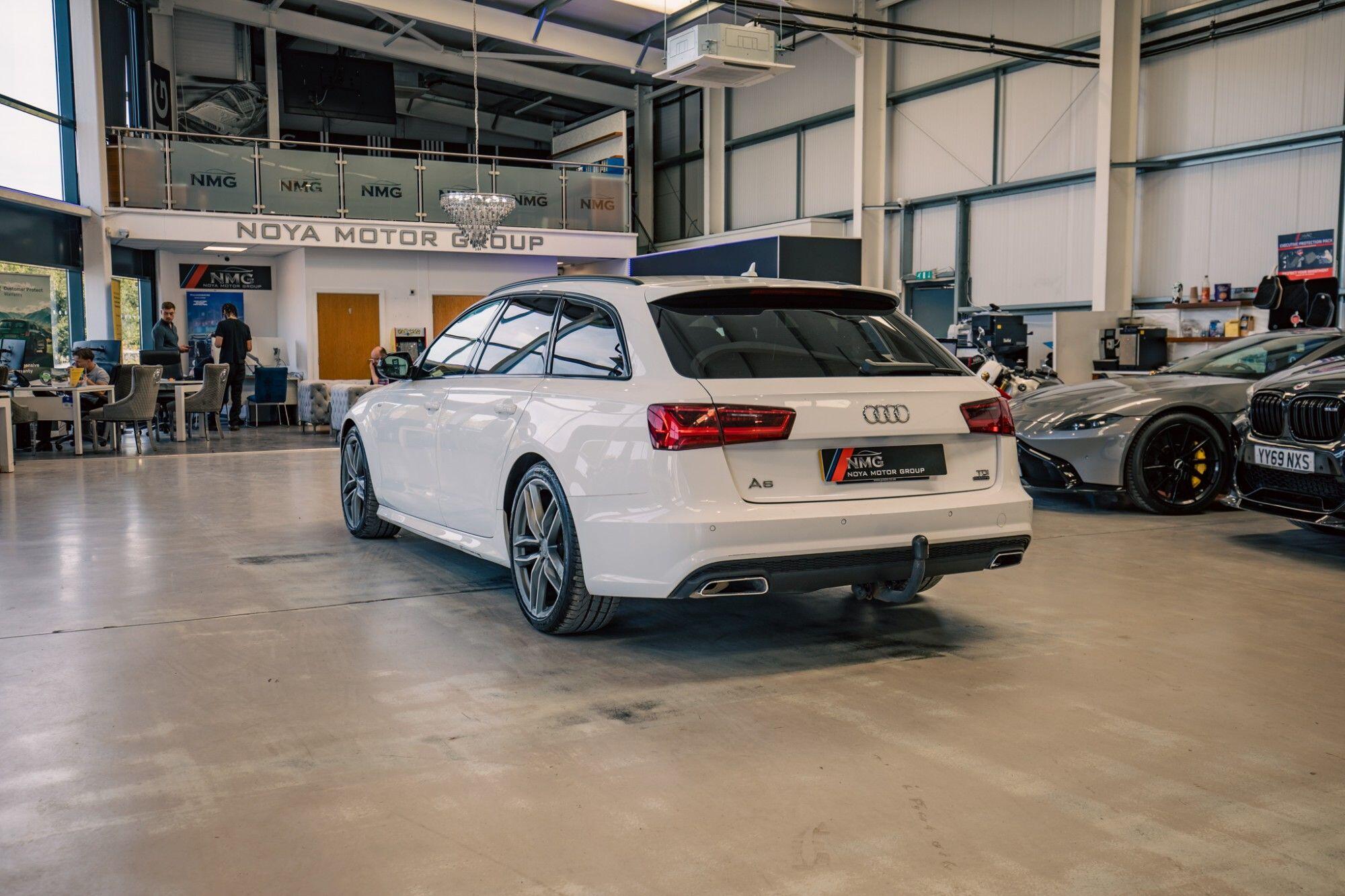 Audi A6 view 32